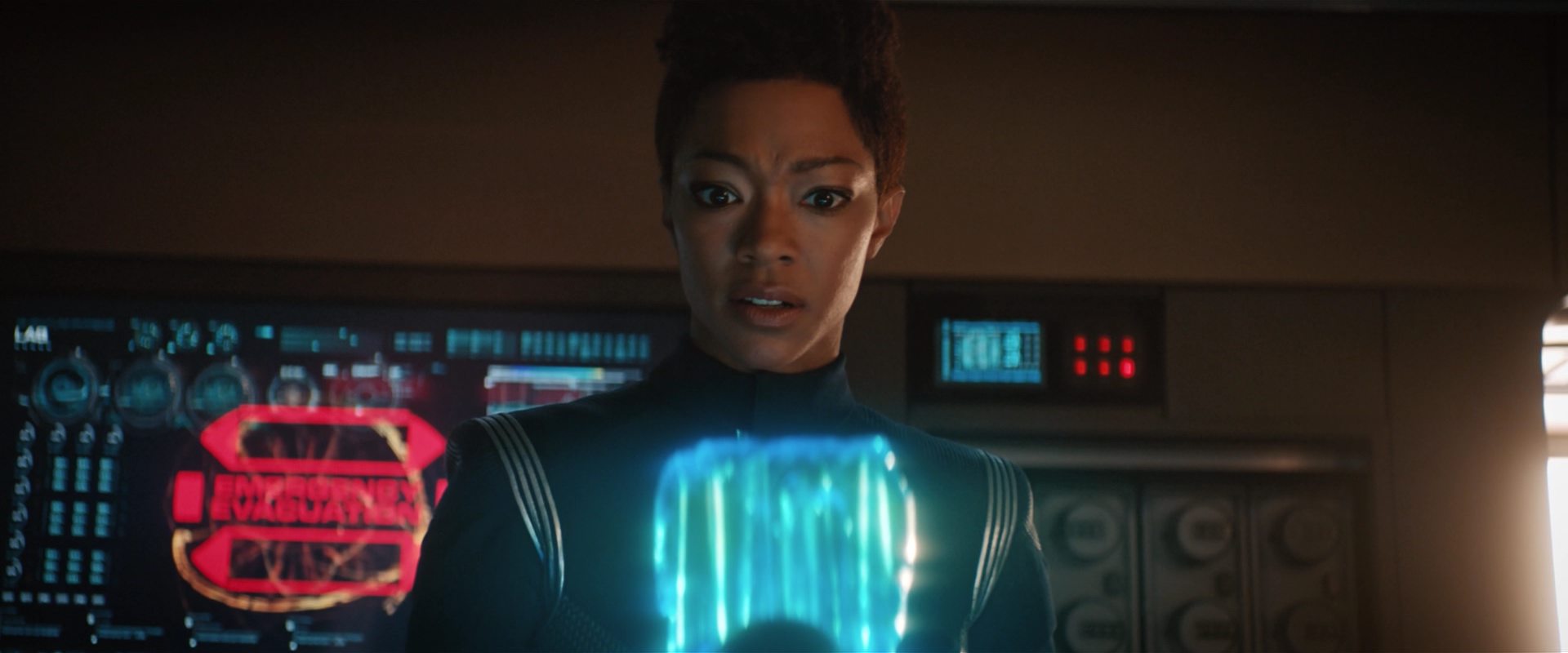extant_StarTrekDiscovery_2x13-SuchSweetSorrowPart1_00773.jpg