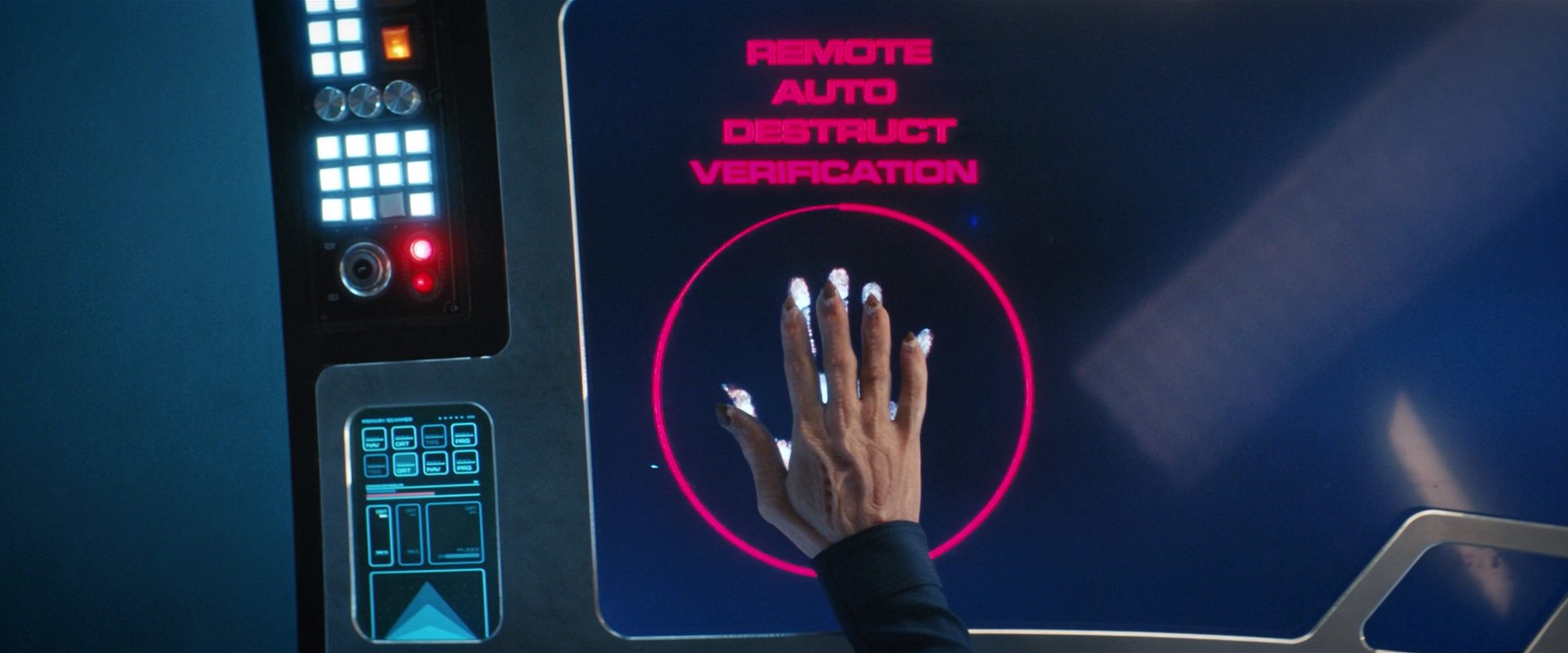 extant_StarTrekDiscovery_2x13-SuchSweetSorrowPart1_00781.jpg