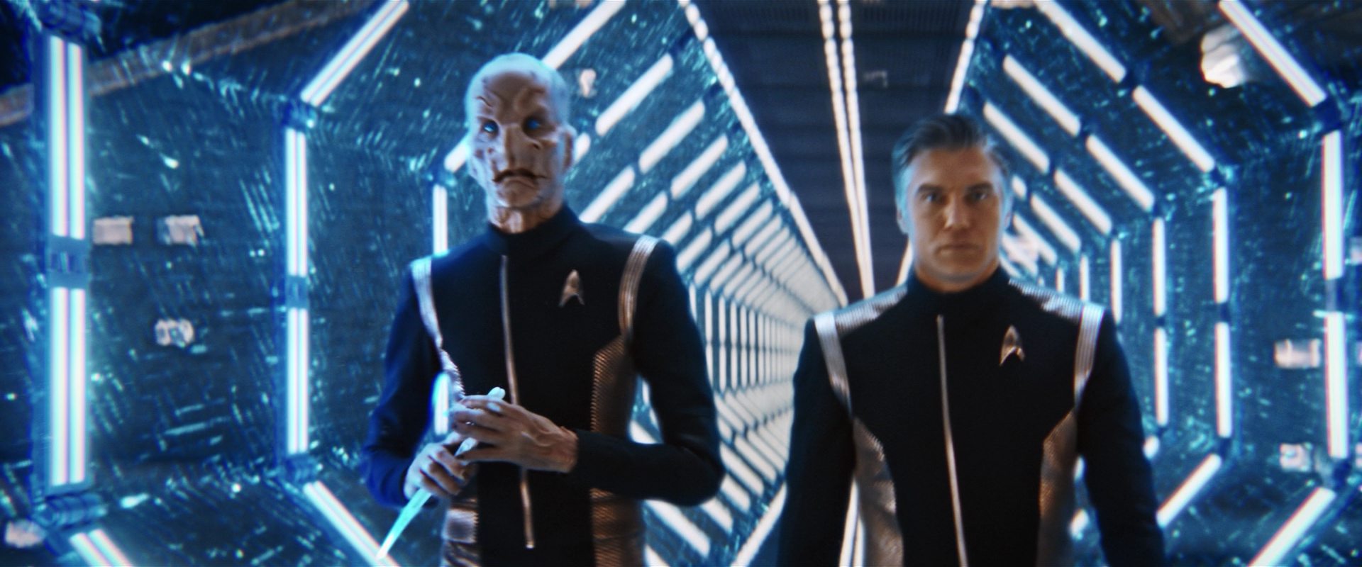 extant_StarTrekDiscovery_2x13-SuchSweetSorrowPart1_00821.jpg