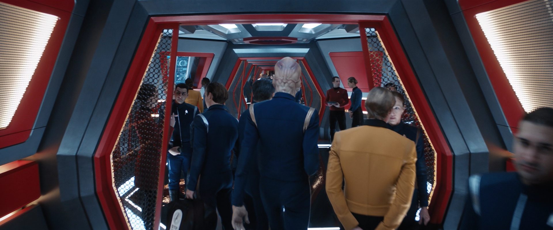 extant_StarTrekDiscovery_2x13-SuchSweetSorrowPart1_00840.jpg