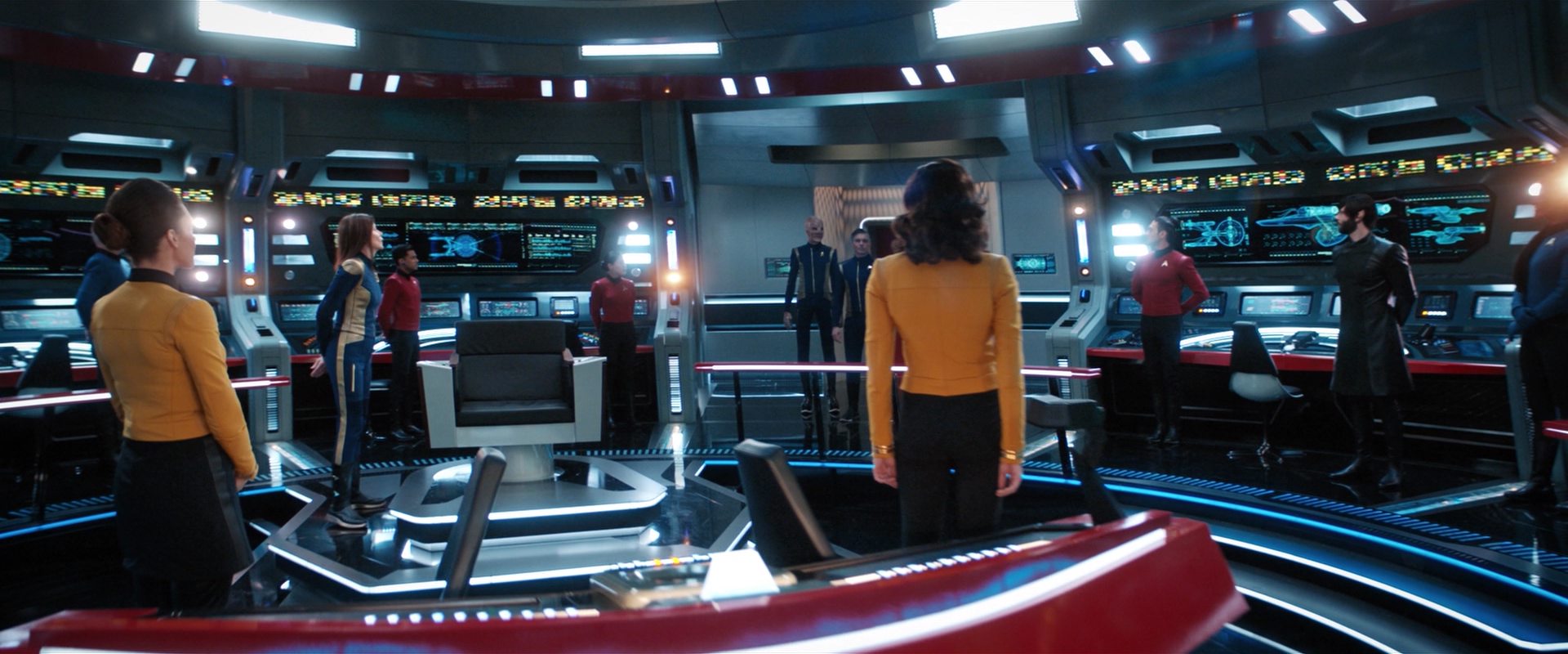 extant_StarTrekDiscovery_2x13-SuchSweetSorrowPart1_00929.jpg