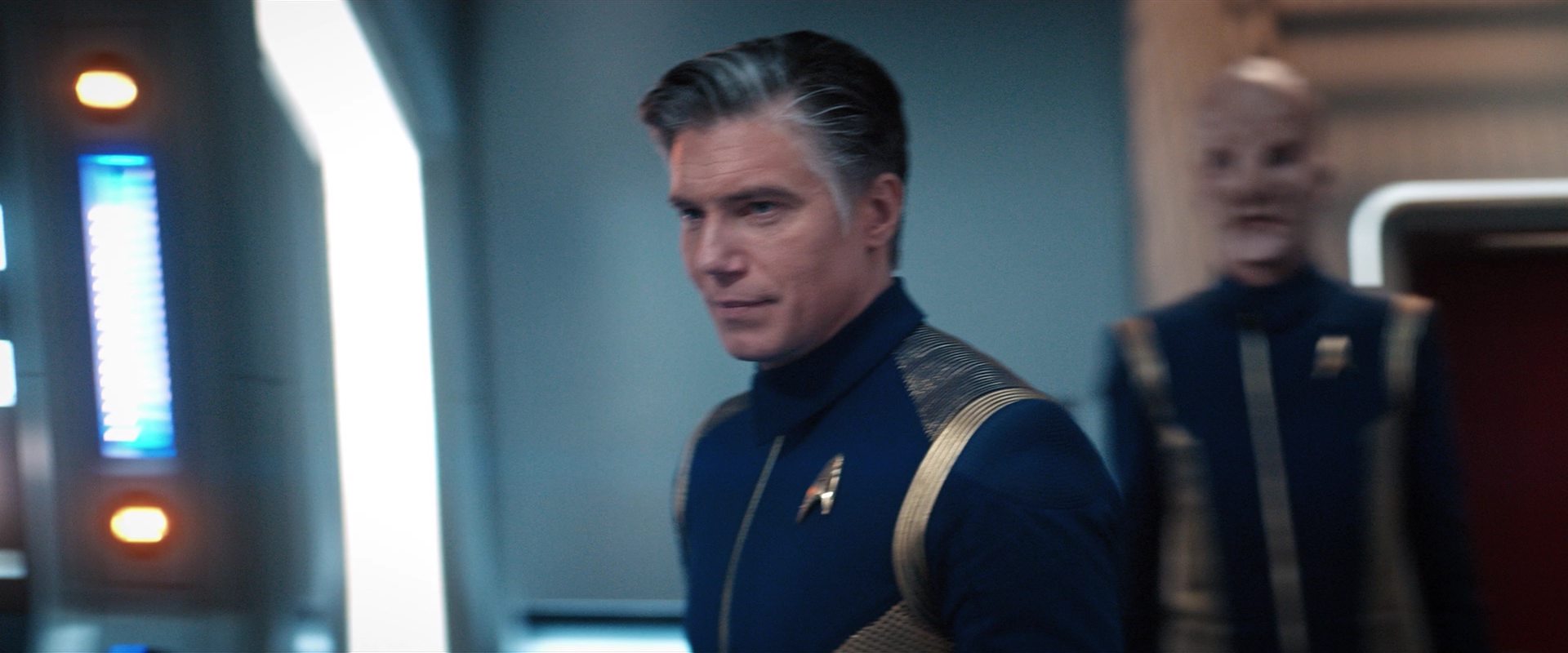 extant_StarTrekDiscovery_2x13-SuchSweetSorrowPart1_00950.jpg