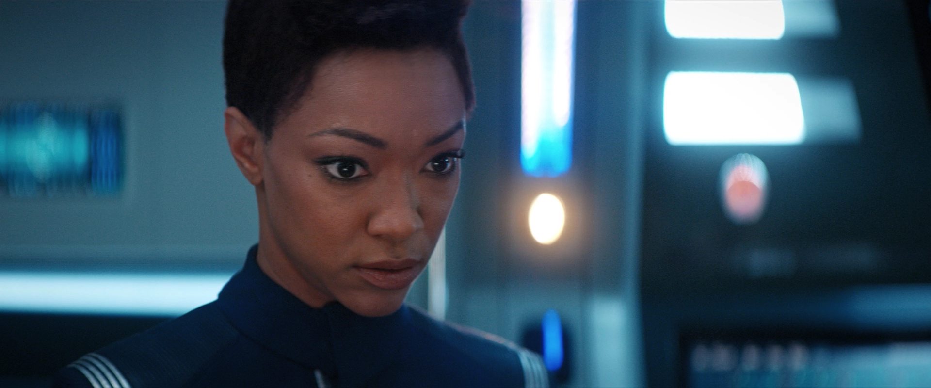 extant_StarTrekDiscovery_2x13-SuchSweetSorrowPart1_01261.jpg