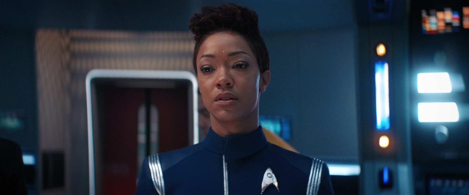 extant_StarTrekDiscovery_2x13-SuchSweetSorrowPart1_01462.jpg