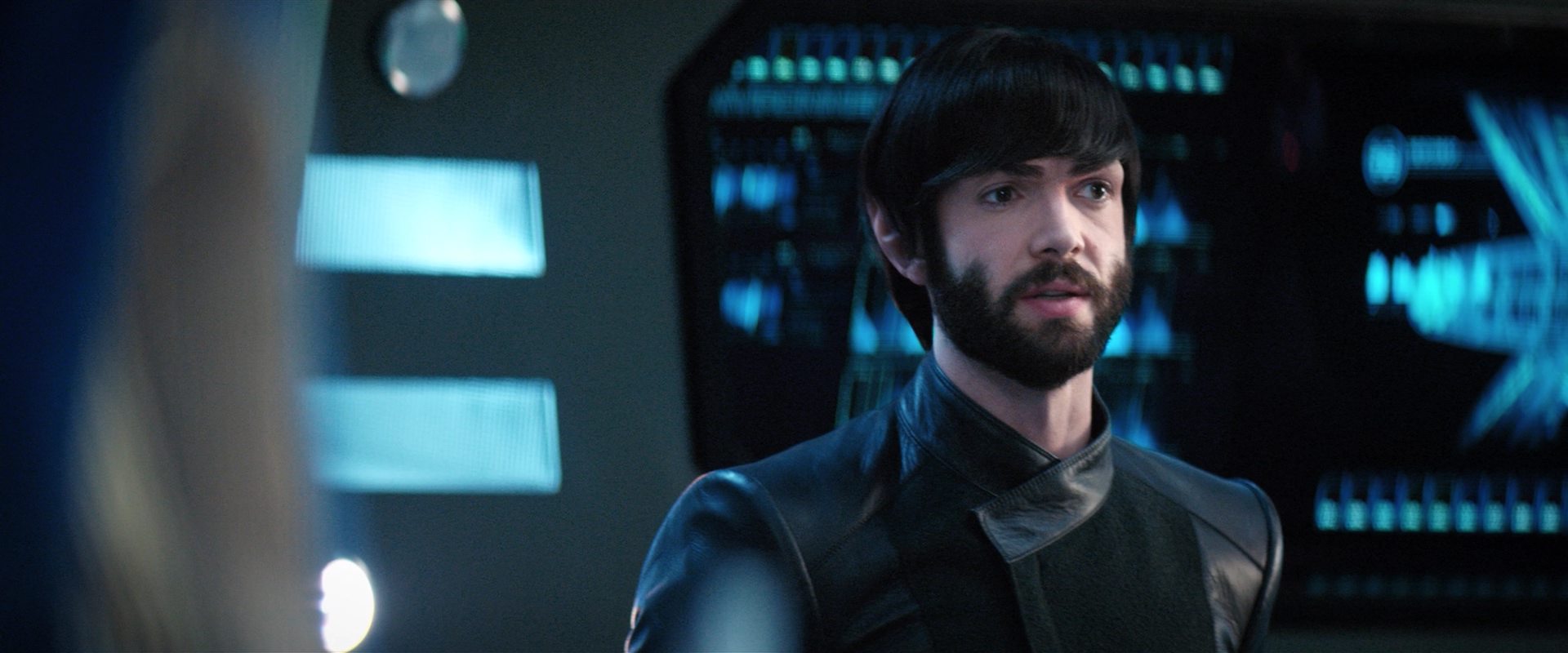 extant_StarTrekDiscovery_2x13-SuchSweetSorrowPart1_01564.jpg
