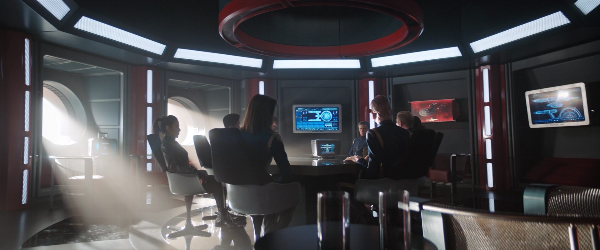 extant_StarTrekDiscovery_2x13-SuchSweetSorrowPart1_01835.jpg