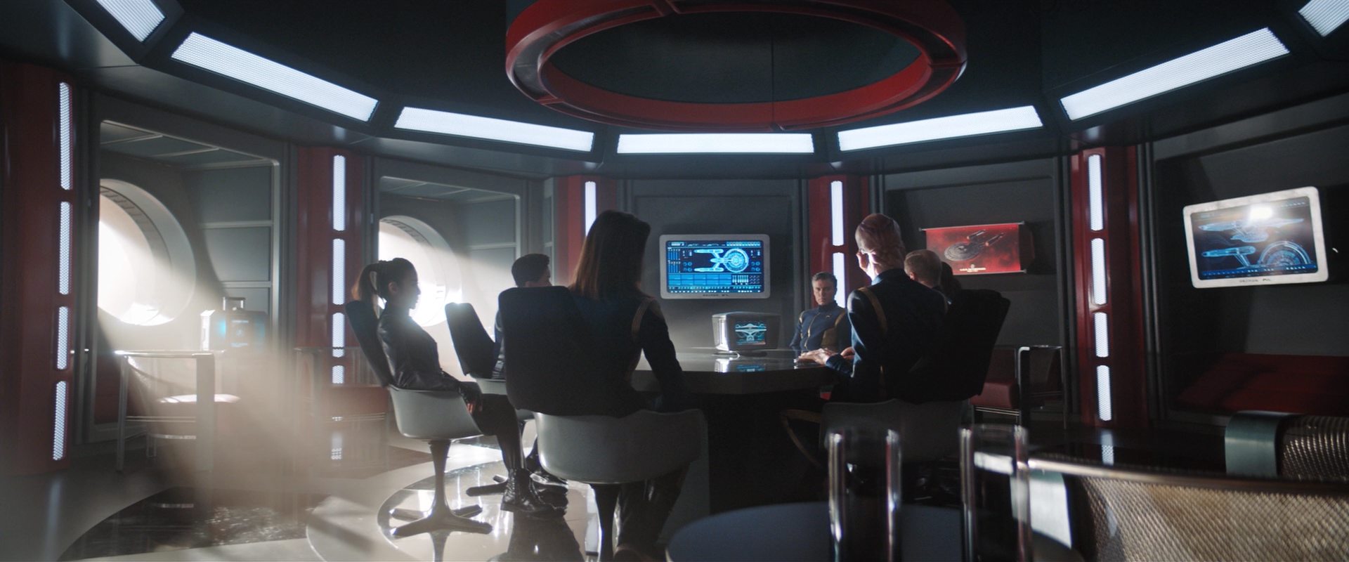 extant_StarTrekDiscovery_2x13-SuchSweetSorrowPart1_01839.jpg