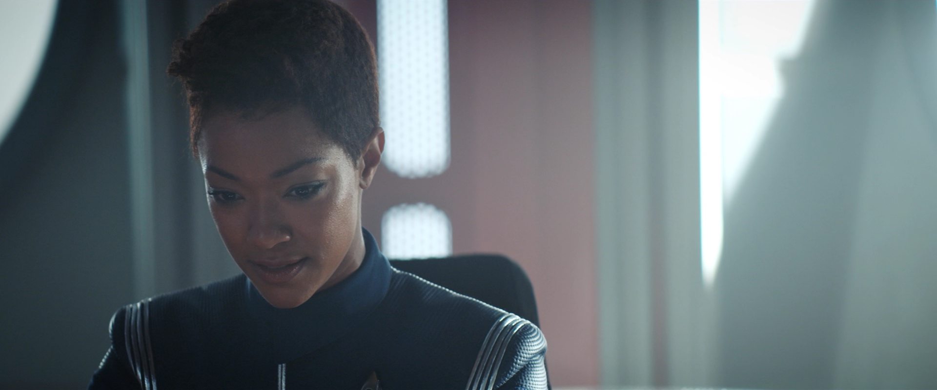 extant_StarTrekDiscovery_2x13-SuchSweetSorrowPart1_01860.jpg