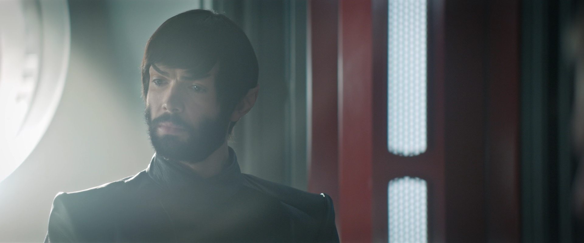extant_StarTrekDiscovery_2x13-SuchSweetSorrowPart1_01864.jpg