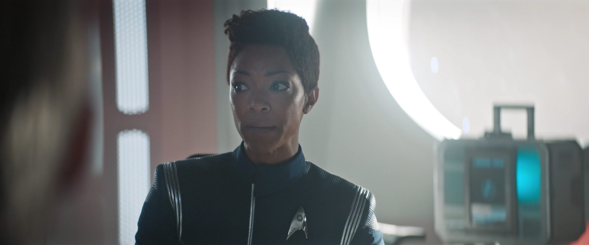 extant_StarTrekDiscovery_2x13-SuchSweetSorrowPart1_01882.jpg