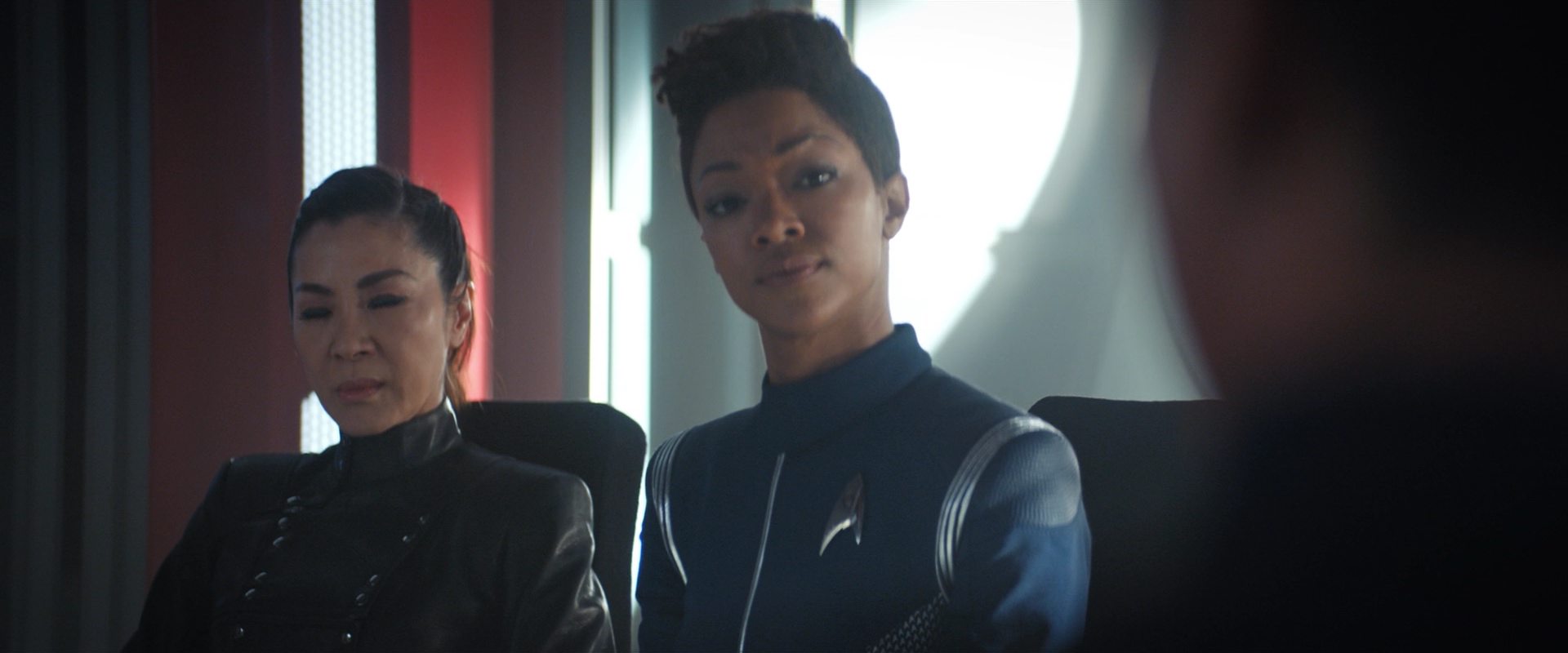 extant_StarTrekDiscovery_2x13-SuchSweetSorrowPart1_01936.jpg