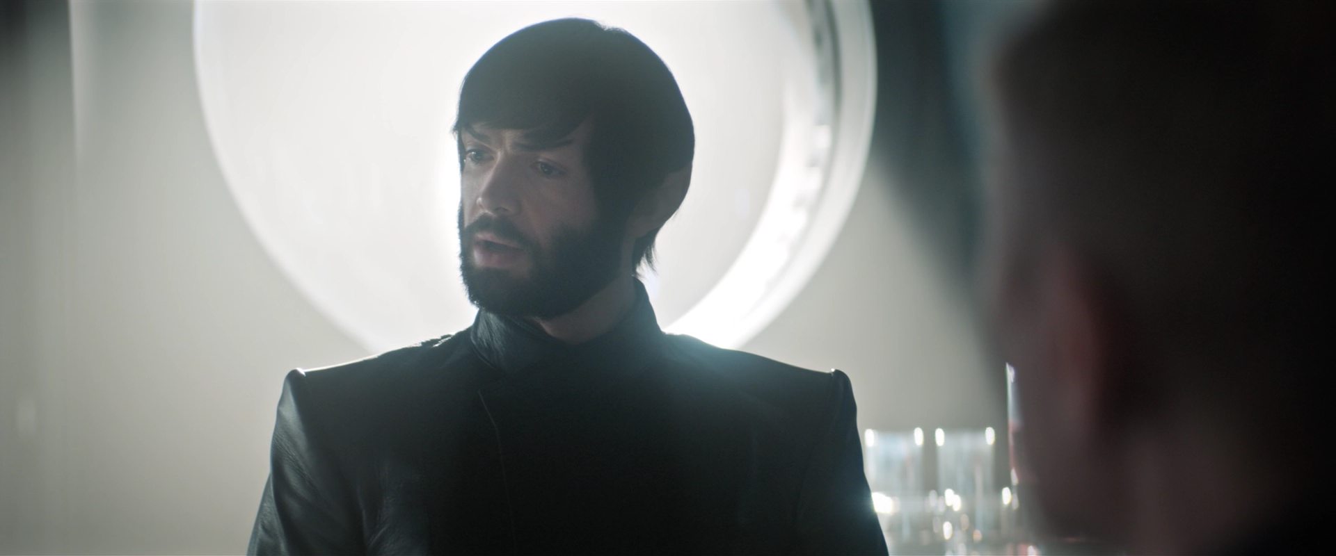extant_StarTrekDiscovery_2x13-SuchSweetSorrowPart1_01967.jpg