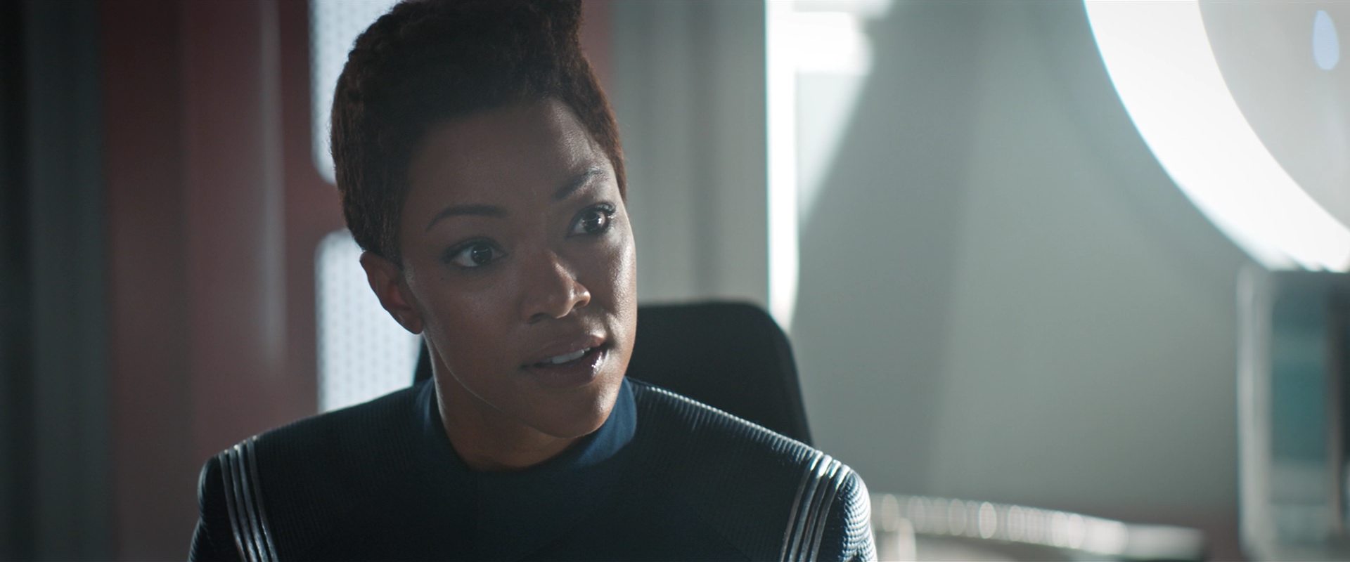 extant_StarTrekDiscovery_2x13-SuchSweetSorrowPart1_02044.jpg