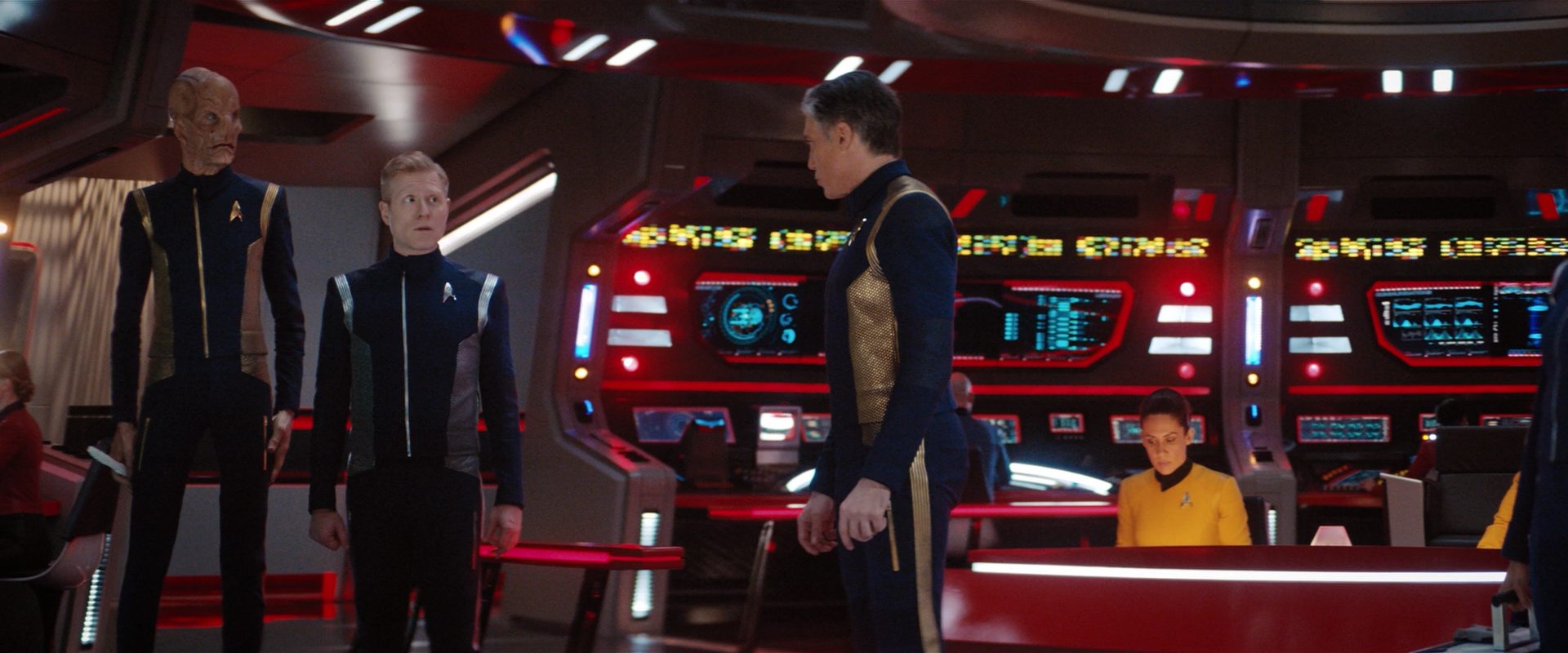 extant_StarTrekDiscovery_2x13-SuchSweetSorrowPart1_02157.jpg