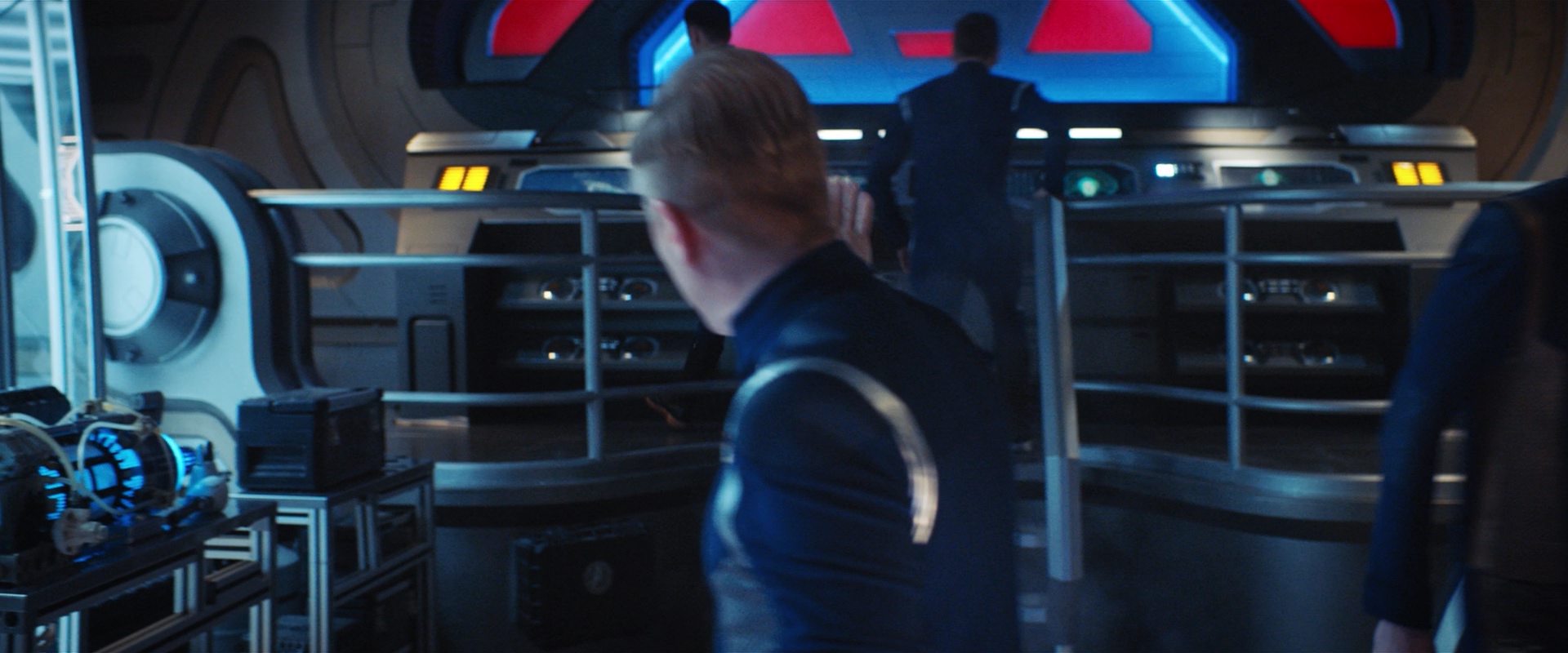 extant_StarTrekDiscovery_2x13-SuchSweetSorrowPart1_02403.jpg