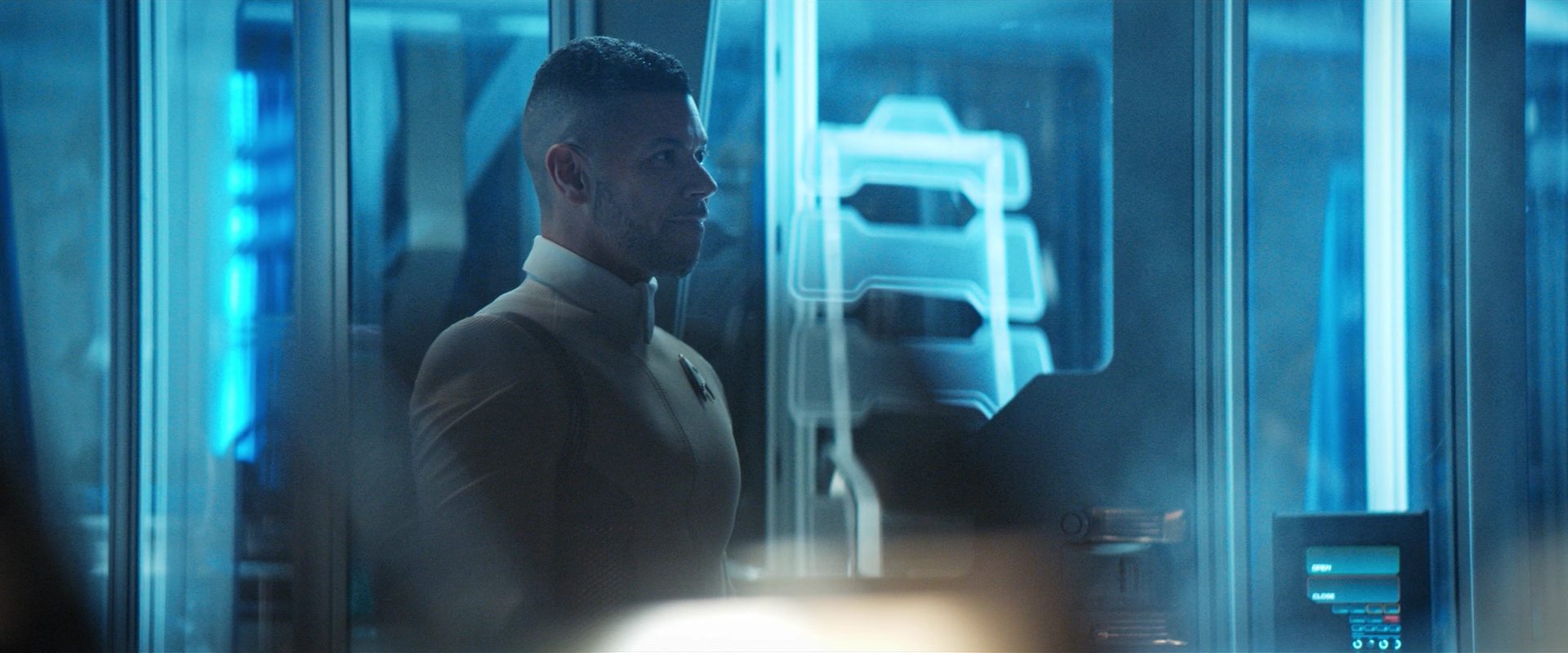 extant_StarTrekDiscovery_2x13-SuchSweetSorrowPart1_02417.jpg
