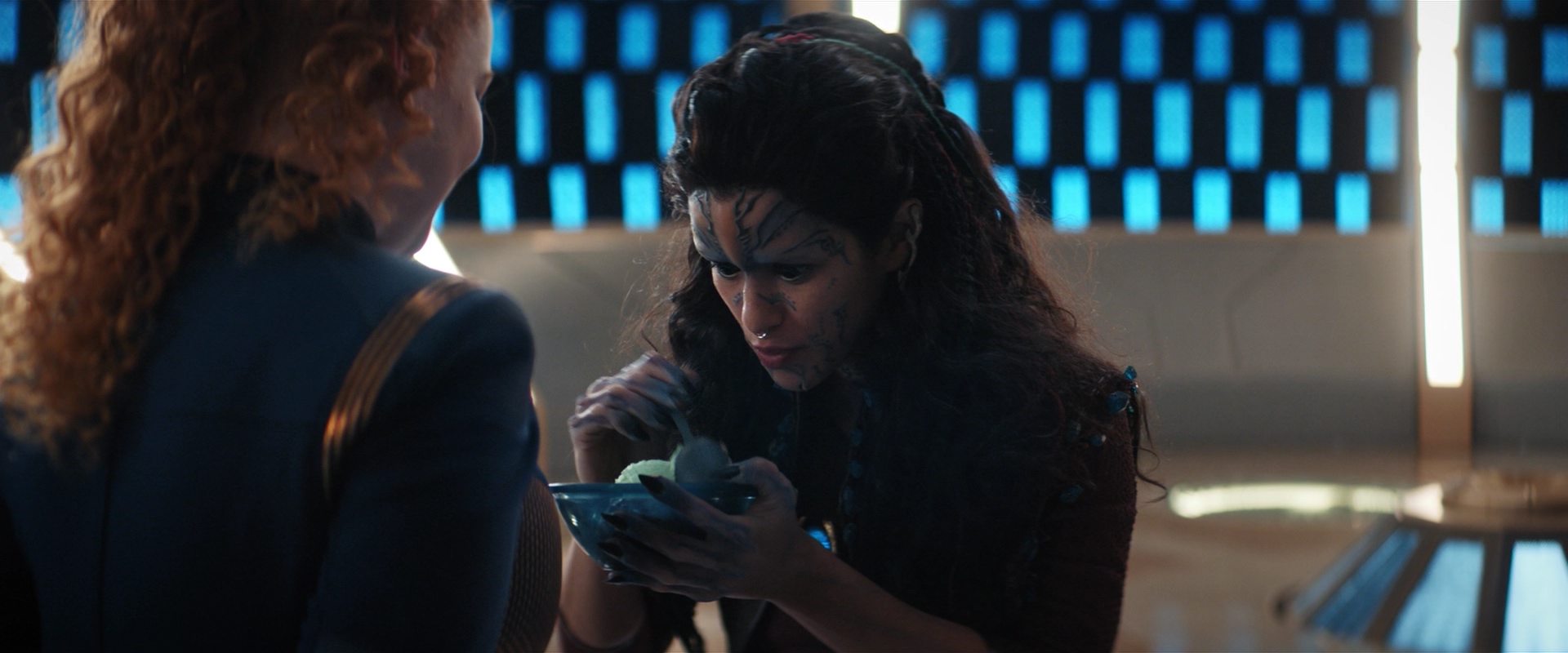 extant_StarTrekDiscovery_2x13-SuchSweetSorrowPart1_02711.jpg