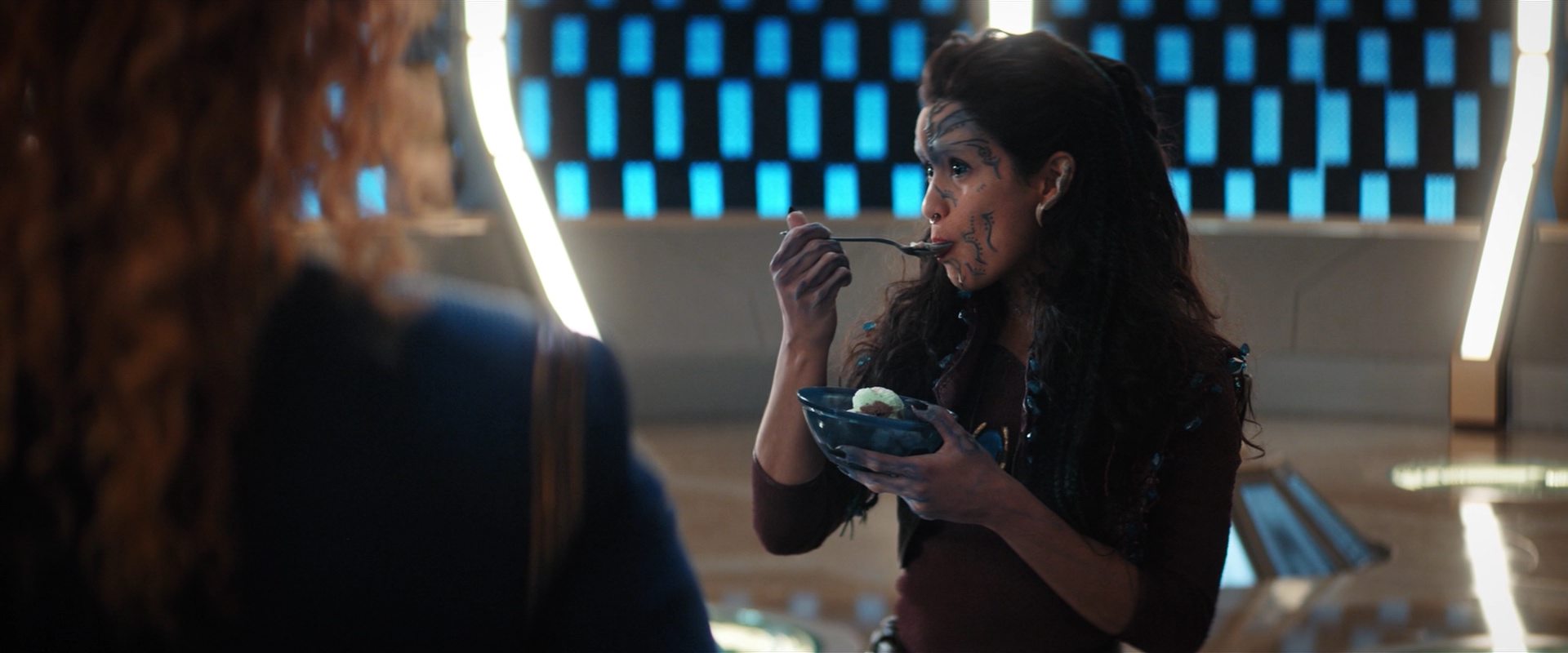 extant_StarTrekDiscovery_2x13-SuchSweetSorrowPart1_02760.jpg