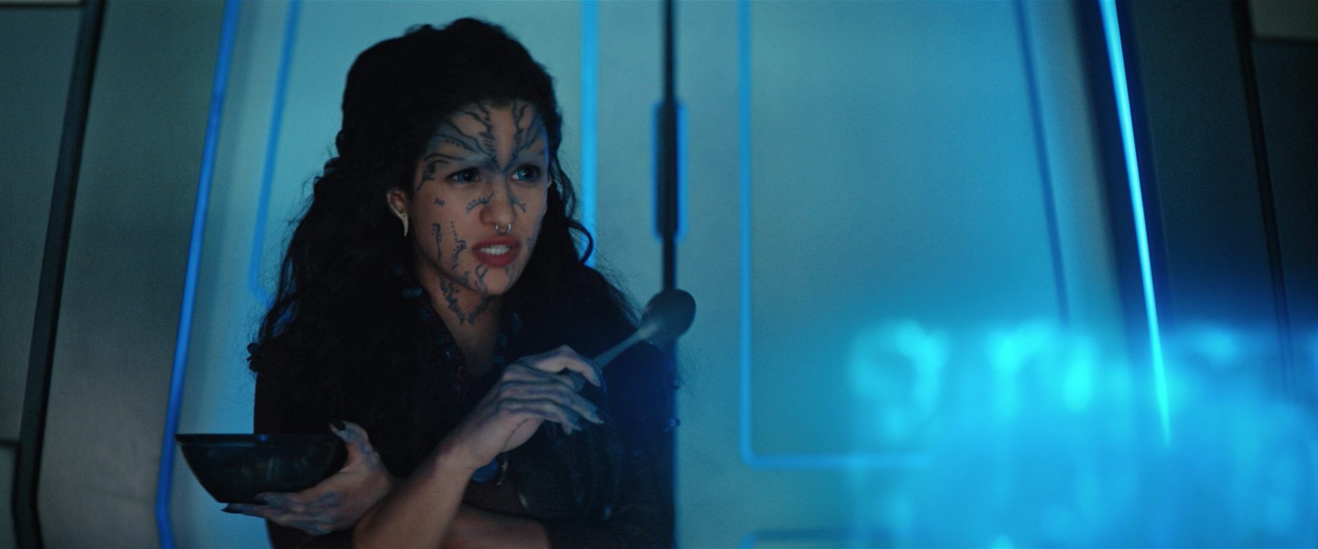 extant_StarTrekDiscovery_2x13-SuchSweetSorrowPart1_02777.jpg