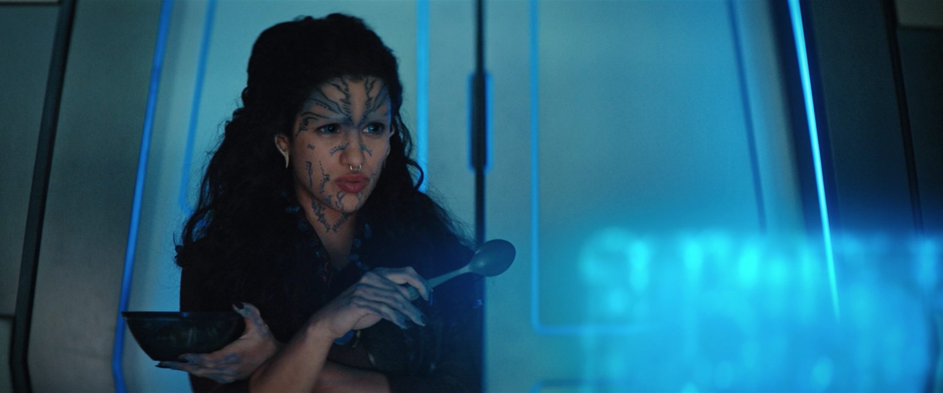 extant_StarTrekDiscovery_2x13-SuchSweetSorrowPart1_02778.jpg