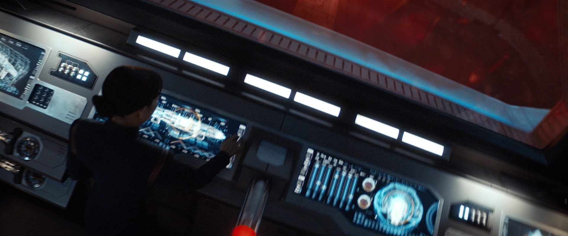 extant_StarTrekDiscovery_2x13-SuchSweetSorrowPart1_03364.jpg
