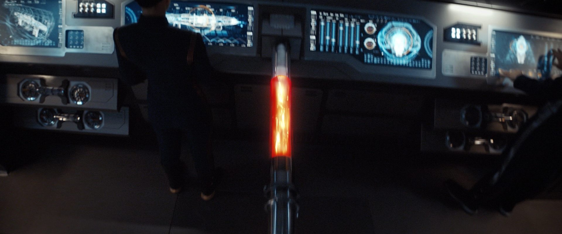 extant_StarTrekDiscovery_2x13-SuchSweetSorrowPart1_03366.jpg