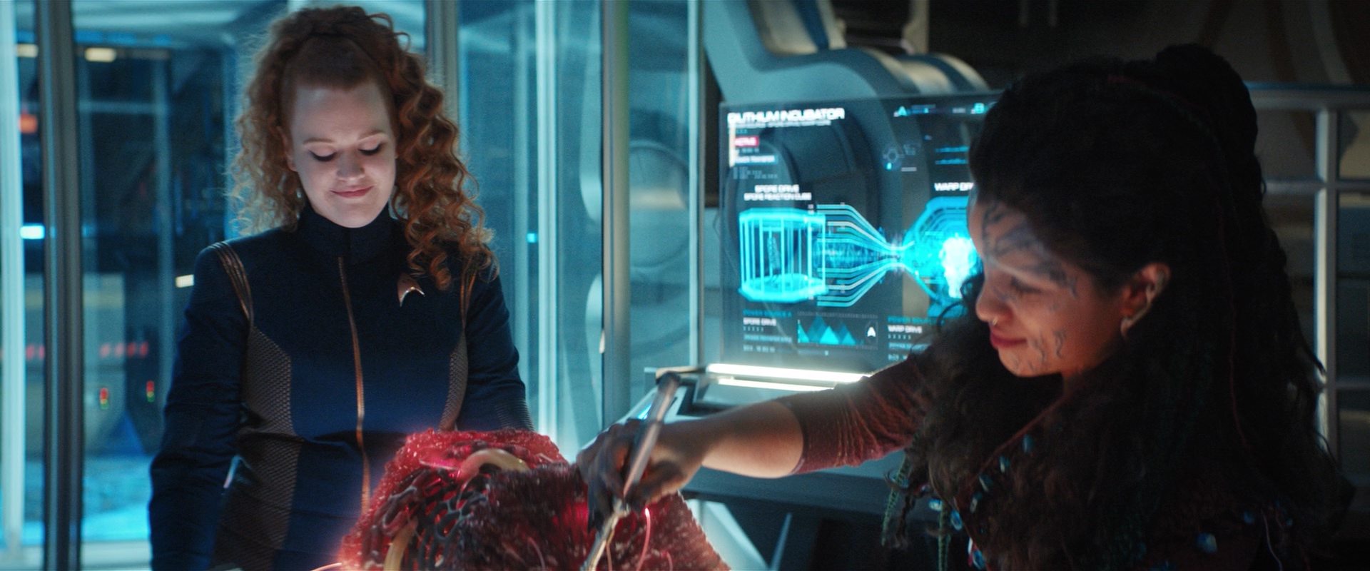 extant_StarTrekDiscovery_2x13-SuchSweetSorrowPart1_03415.jpg