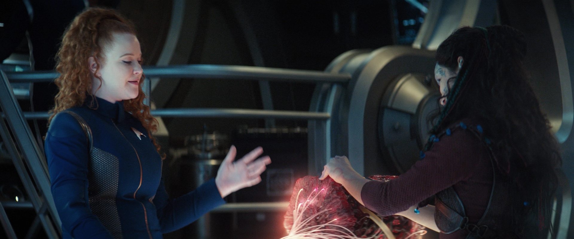 extant_StarTrekDiscovery_2x13-SuchSweetSorrowPart1_03465.jpg