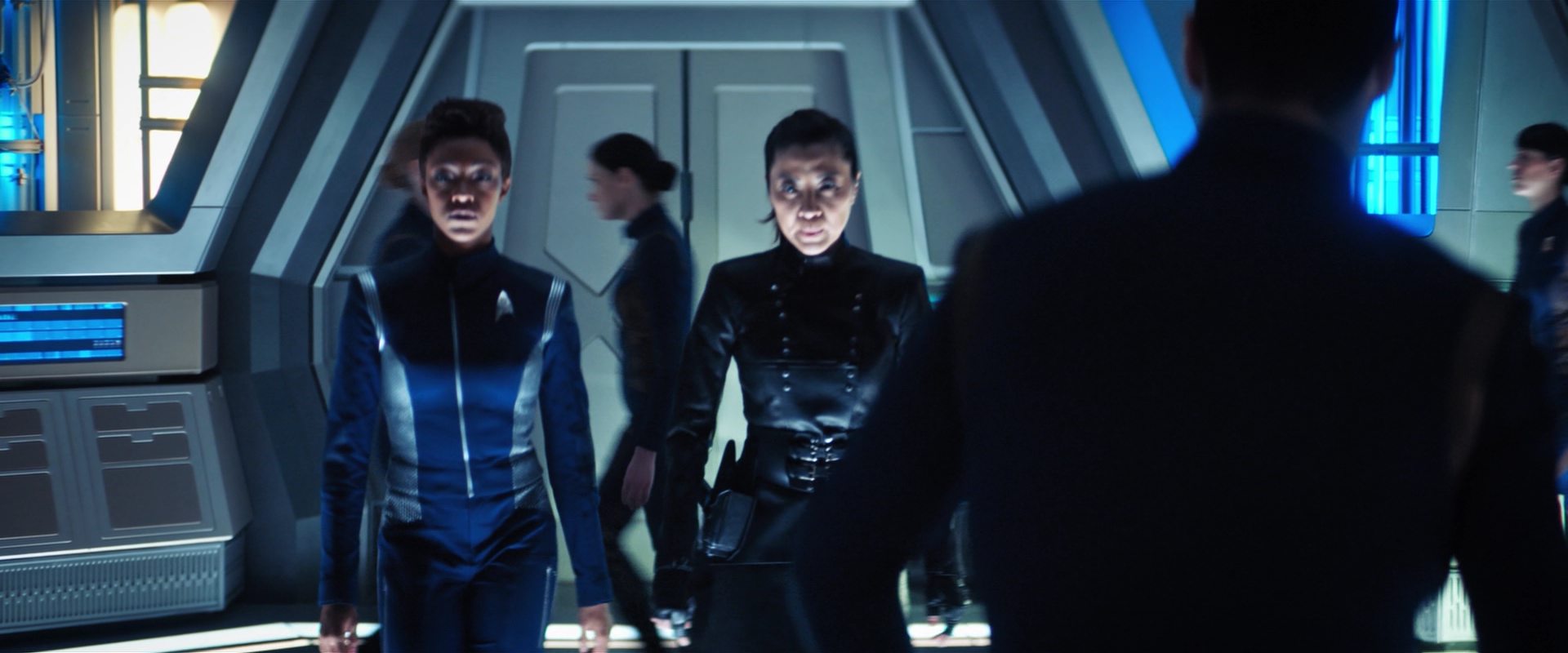 extant_StarTrekDiscovery_2x13-SuchSweetSorrowPart1_03553.jpg