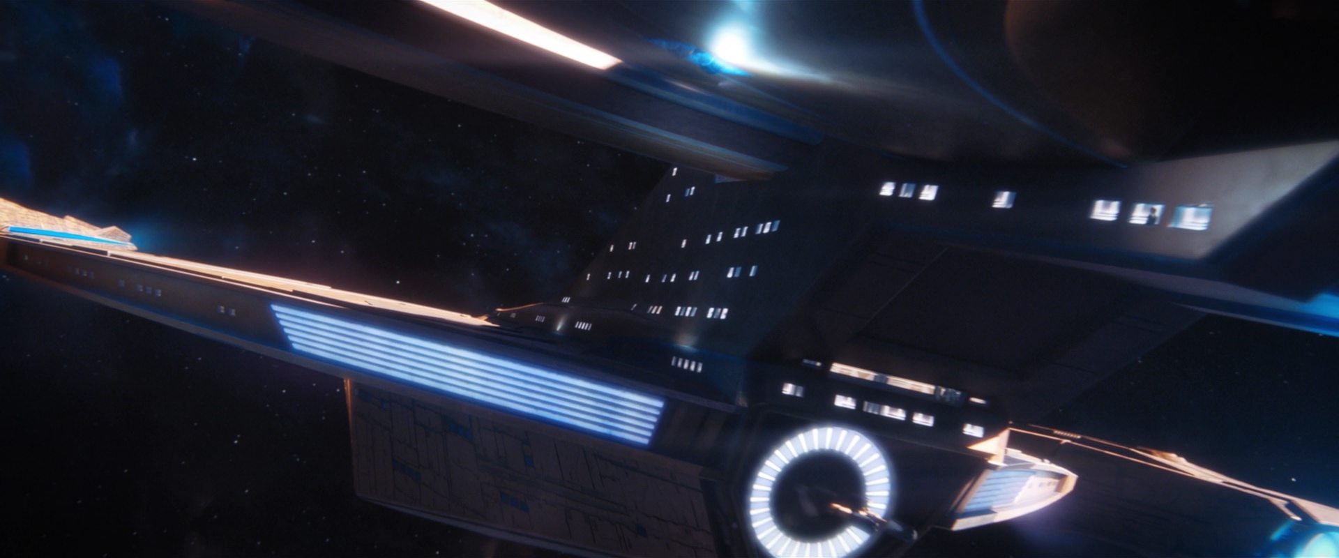 extant_StarTrekDiscovery_2x13-SuchSweetSorrowPart1_03620.jpg