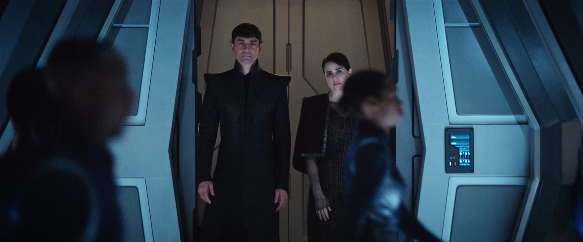 extant_StarTrekDiscovery_2x13-SuchSweetSorrowPart1_03652.jpg