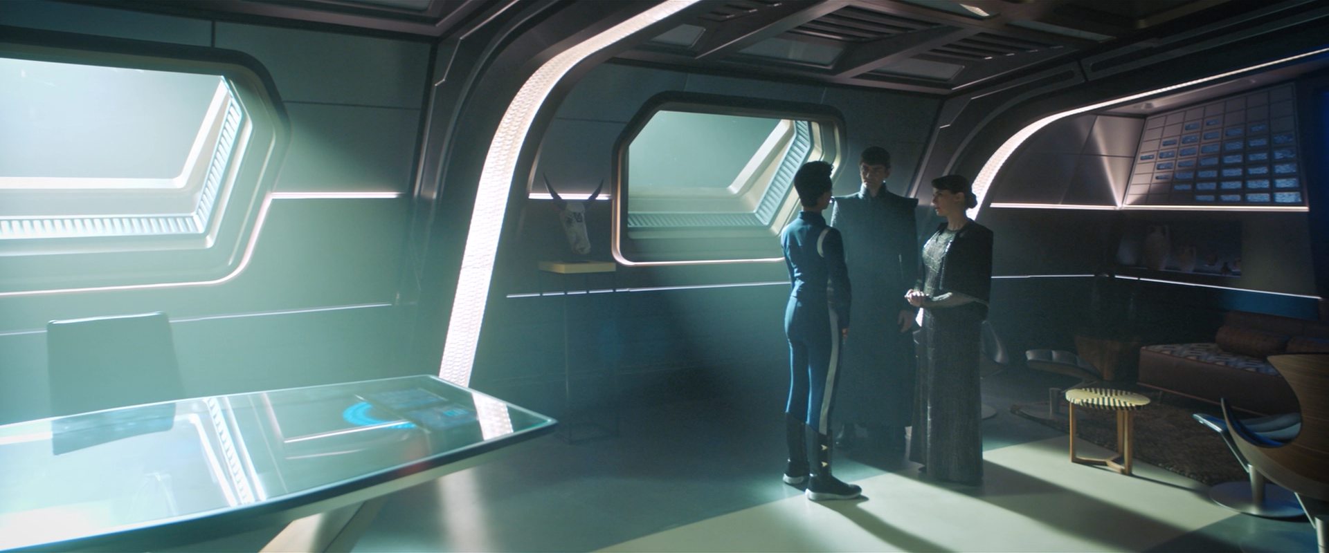 extant_StarTrekDiscovery_2x13-SuchSweetSorrowPart1_03679.jpg