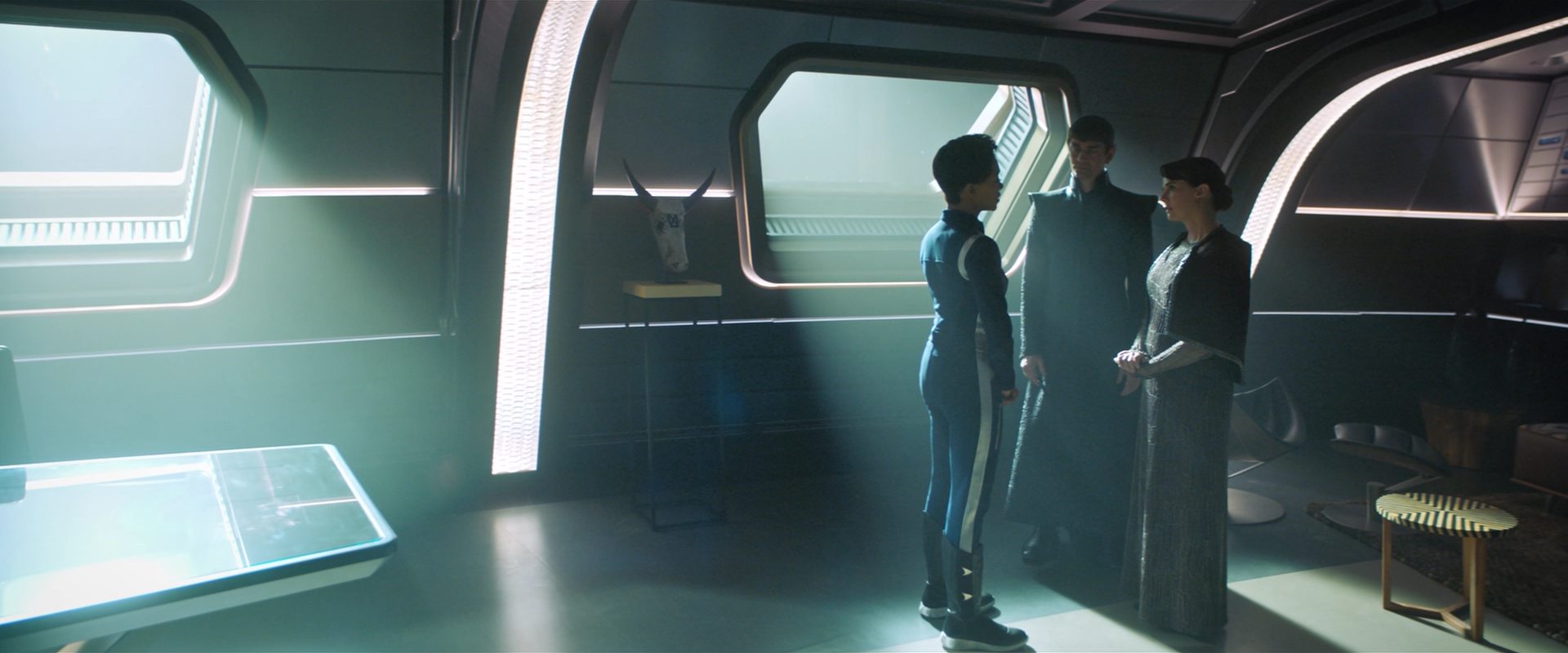 extant_StarTrekDiscovery_2x13-SuchSweetSorrowPart1_03685.jpg