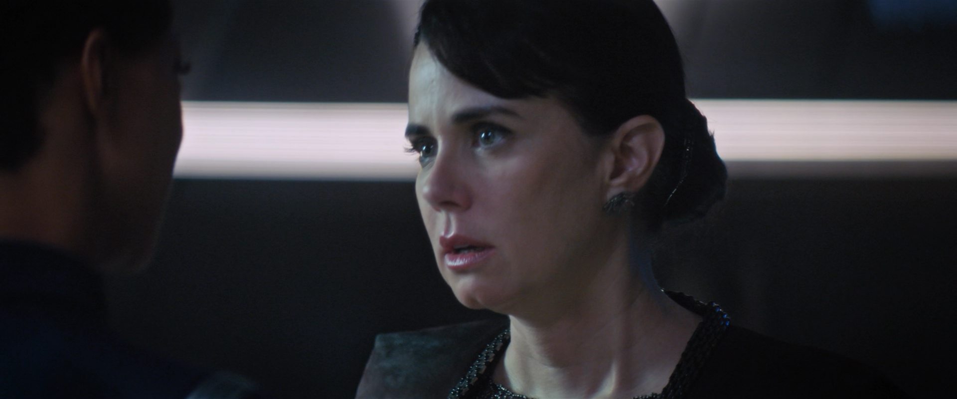 extant_StarTrekDiscovery_2x13-SuchSweetSorrowPart1_03726.jpg