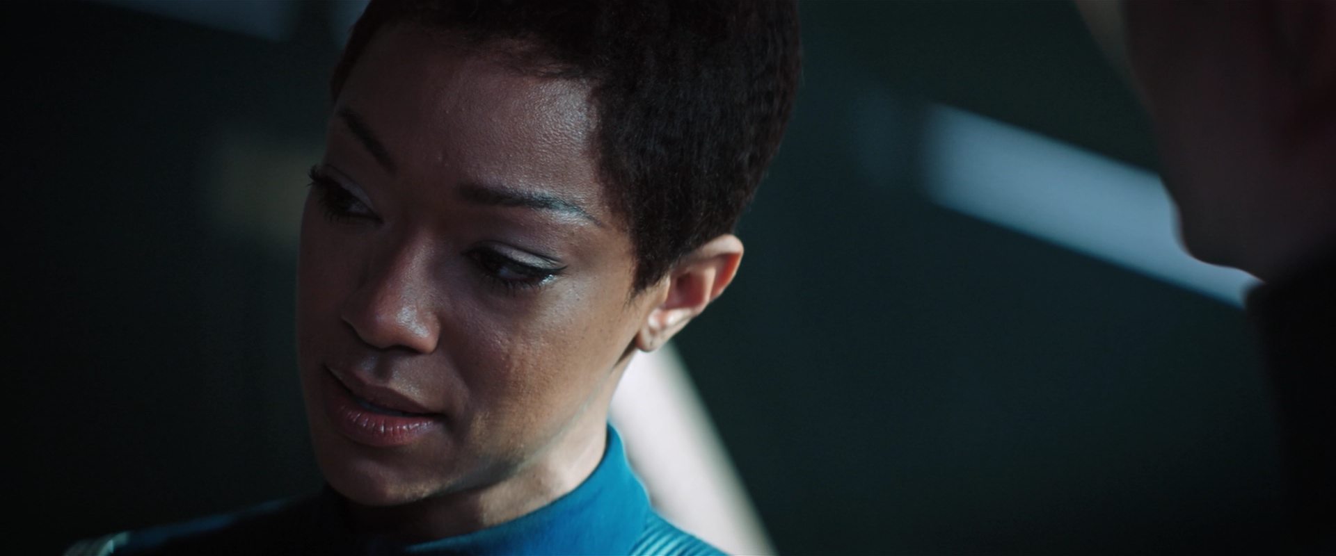 extant_StarTrekDiscovery_2x13-SuchSweetSorrowPart1_03840.jpg