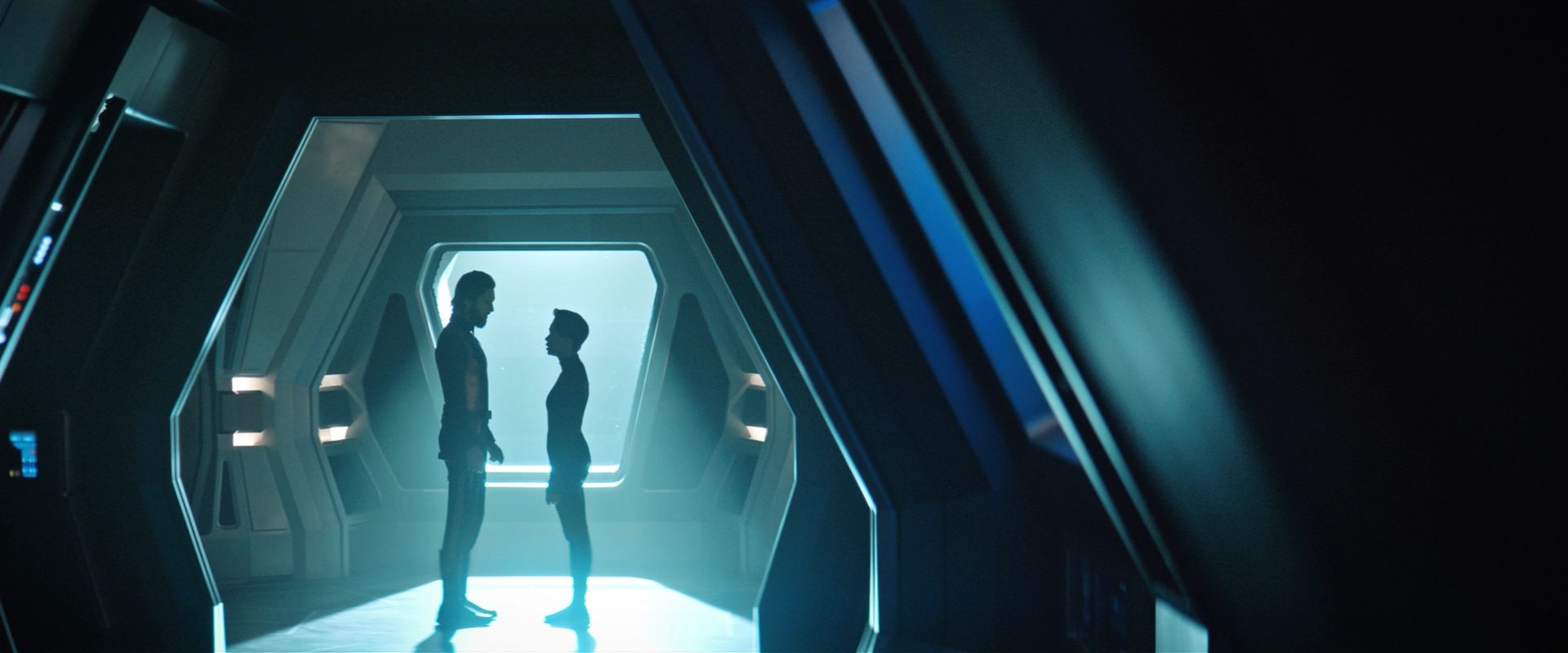 extant_StarTrekDiscovery_2x13-SuchSweetSorrowPart1_04329.jpg