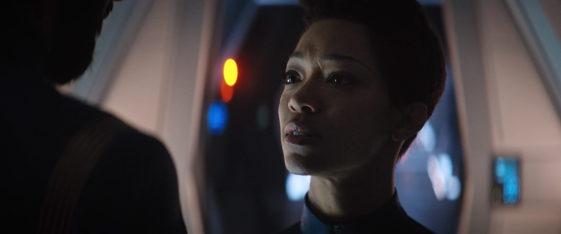 extant_StarTrekDiscovery_2x13-SuchSweetSorrowPart1_04366.jpg