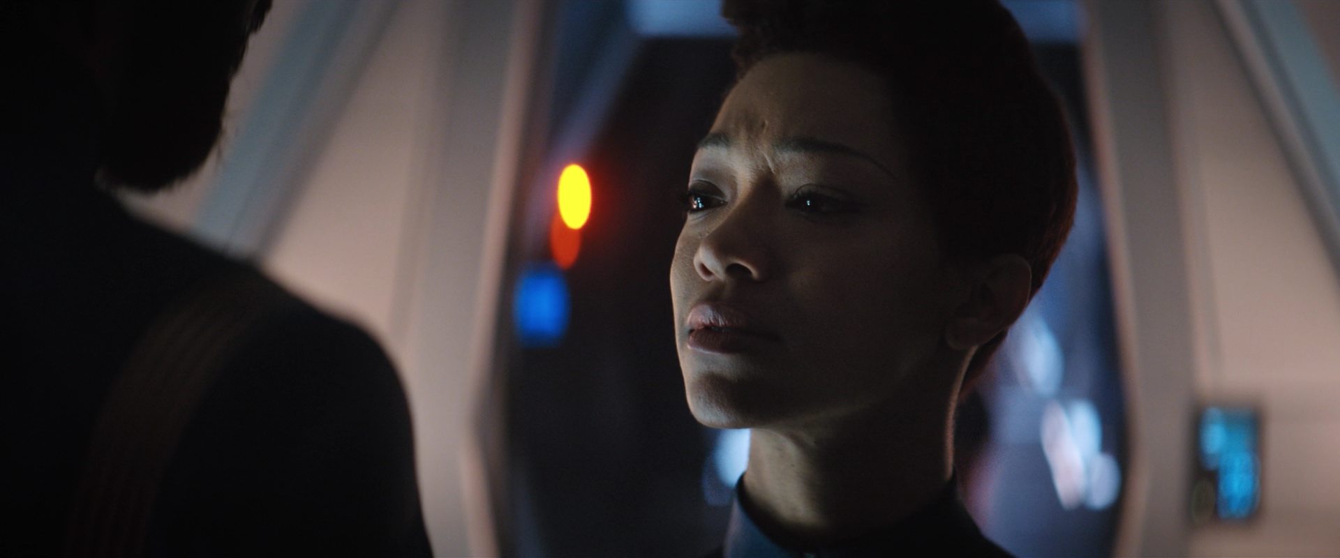 extant_StarTrekDiscovery_2x13-SuchSweetSorrowPart1_04375.jpg