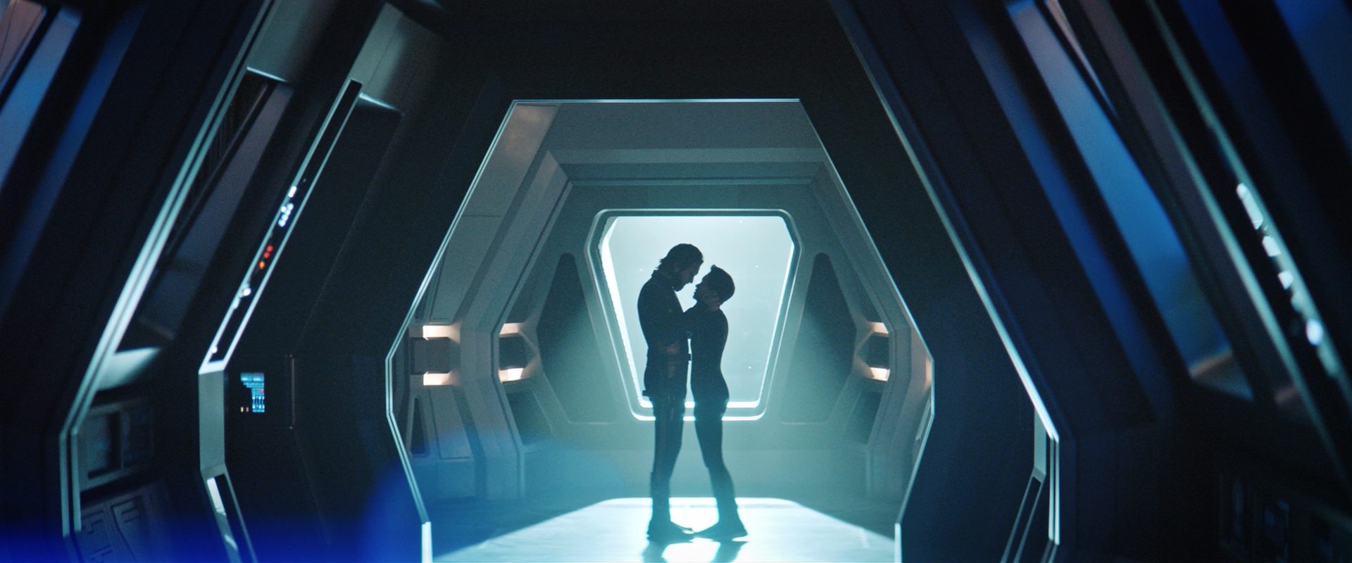 extant_StarTrekDiscovery_2x13-SuchSweetSorrowPart1_04436.jpg