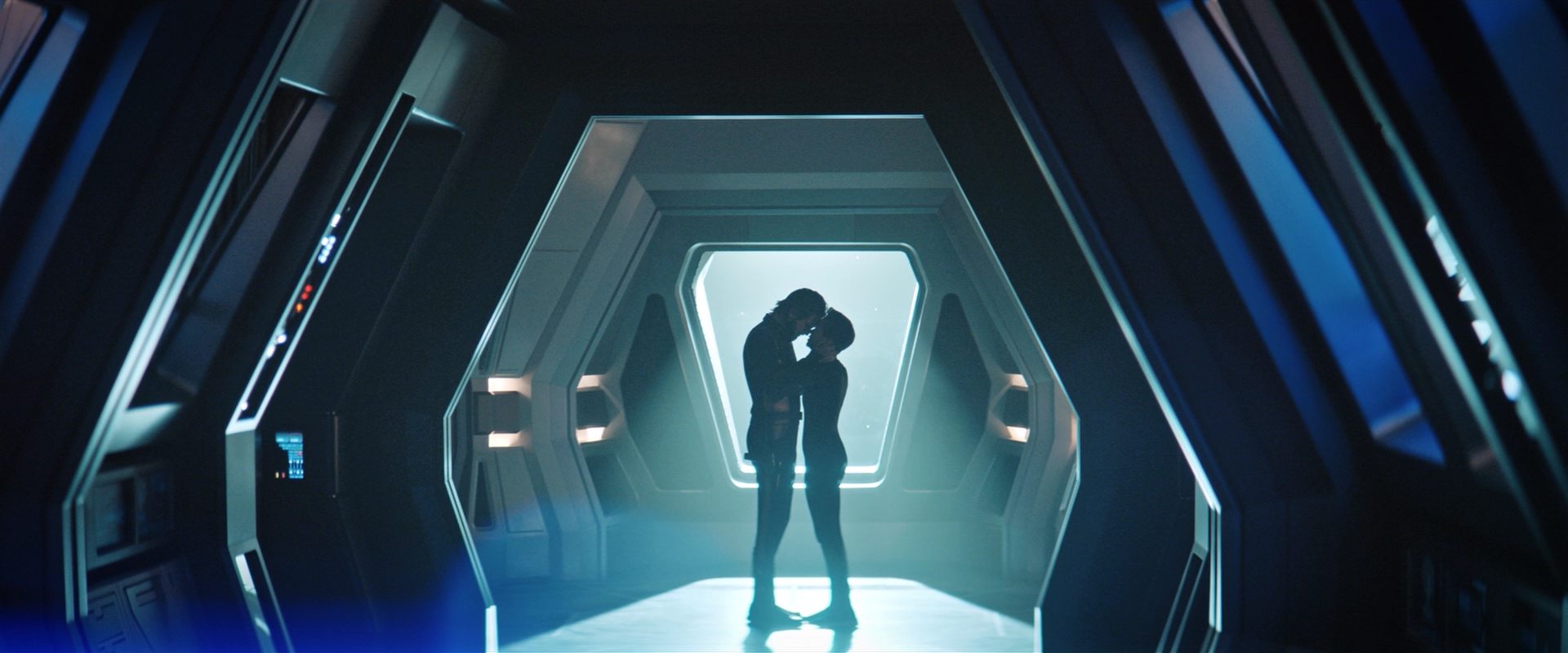 extant_StarTrekDiscovery_2x13-SuchSweetSorrowPart1_04437.jpg