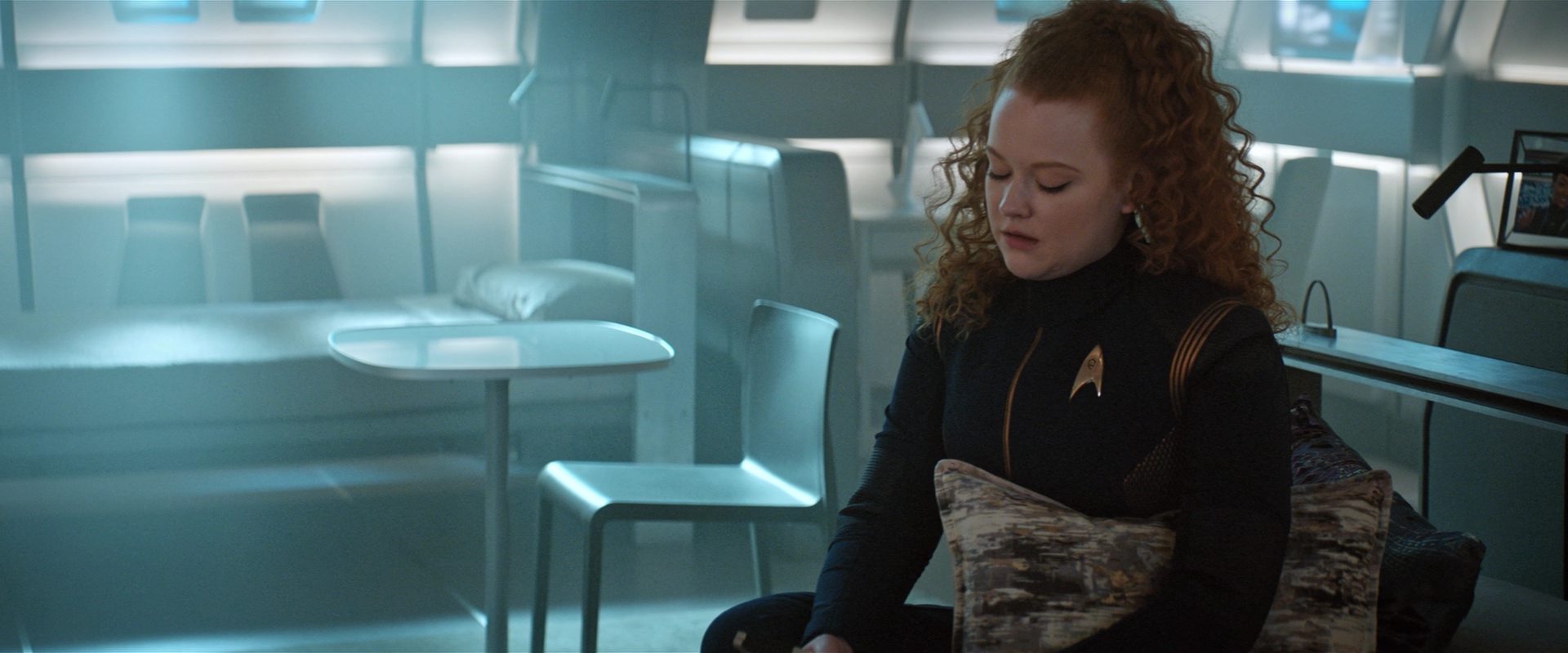 extant_StarTrekDiscovery_2x13-SuchSweetSorrowPart1_04520.jpg