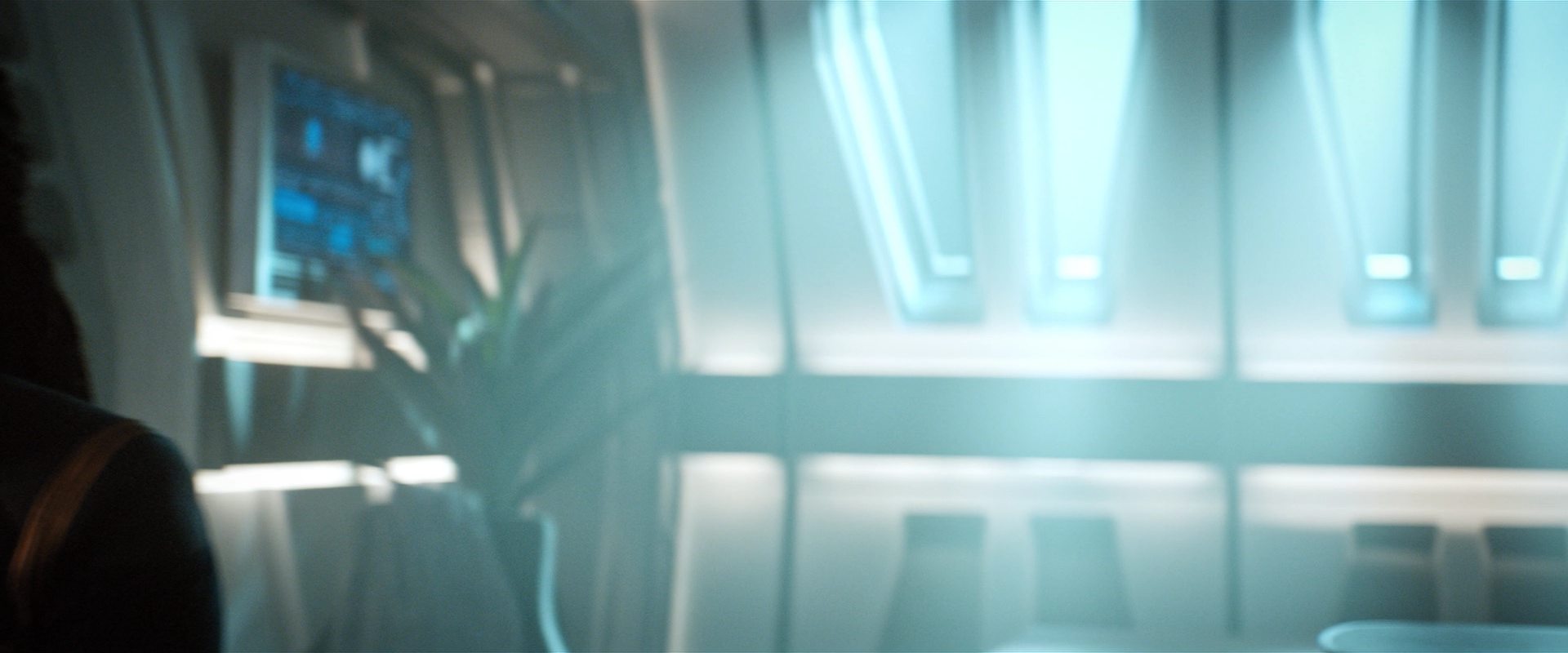 extant_StarTrekDiscovery_2x13-SuchSweetSorrowPart1_04544.jpg