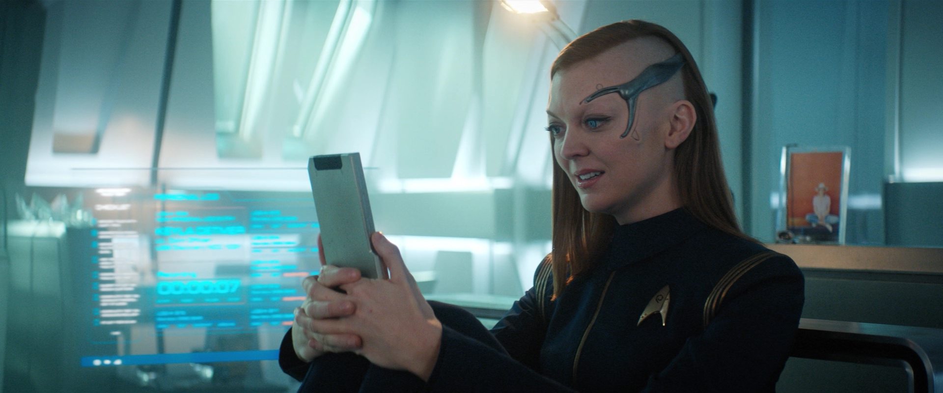 extant_StarTrekDiscovery_2x13-SuchSweetSorrowPart1_04591.jpg