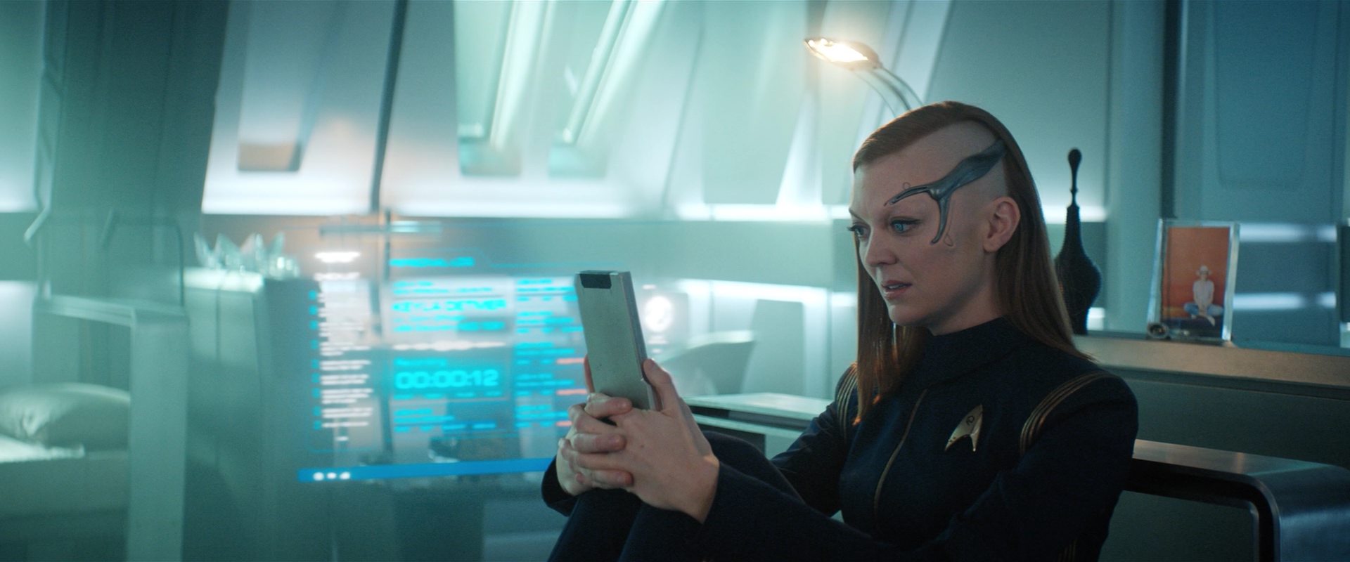 extant_StarTrekDiscovery_2x13-SuchSweetSorrowPart1_04602.jpg
