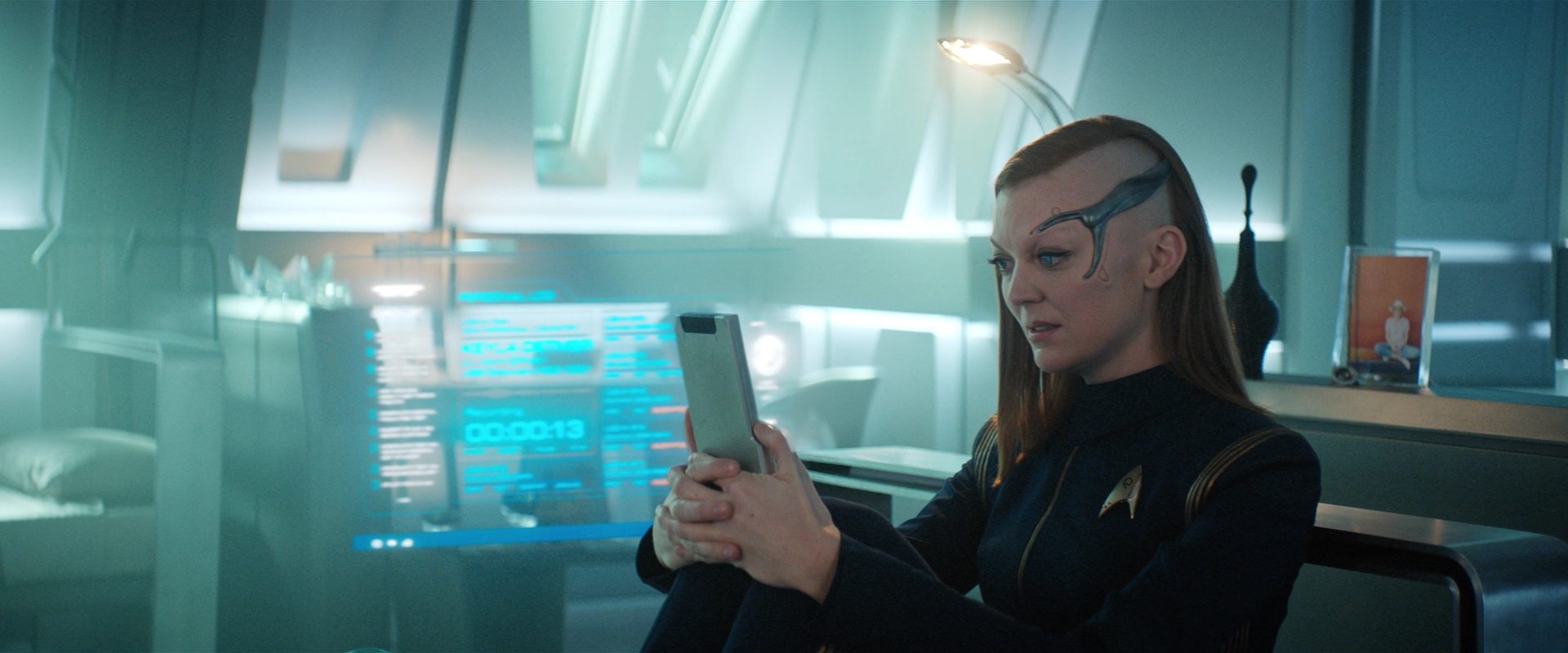 extant_StarTrekDiscovery_2x13-SuchSweetSorrowPart1_04603.jpg