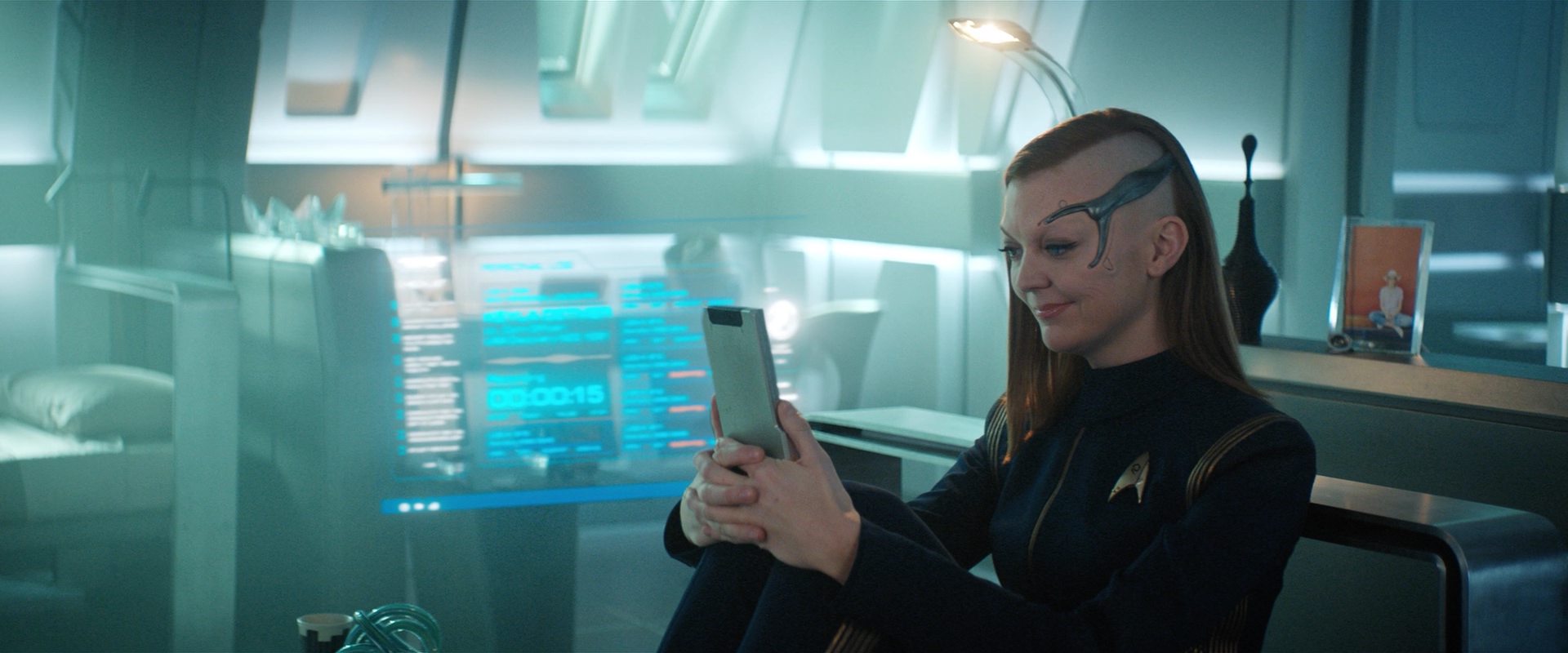 extant_StarTrekDiscovery_2x13-SuchSweetSorrowPart1_04607.jpg