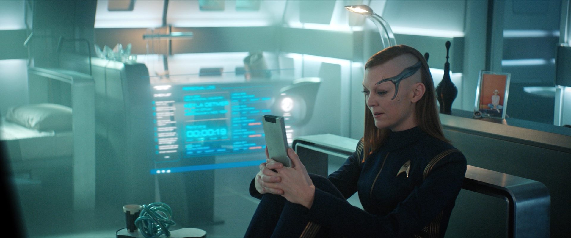 extant_StarTrekDiscovery_2x13-SuchSweetSorrowPart1_04615.jpg