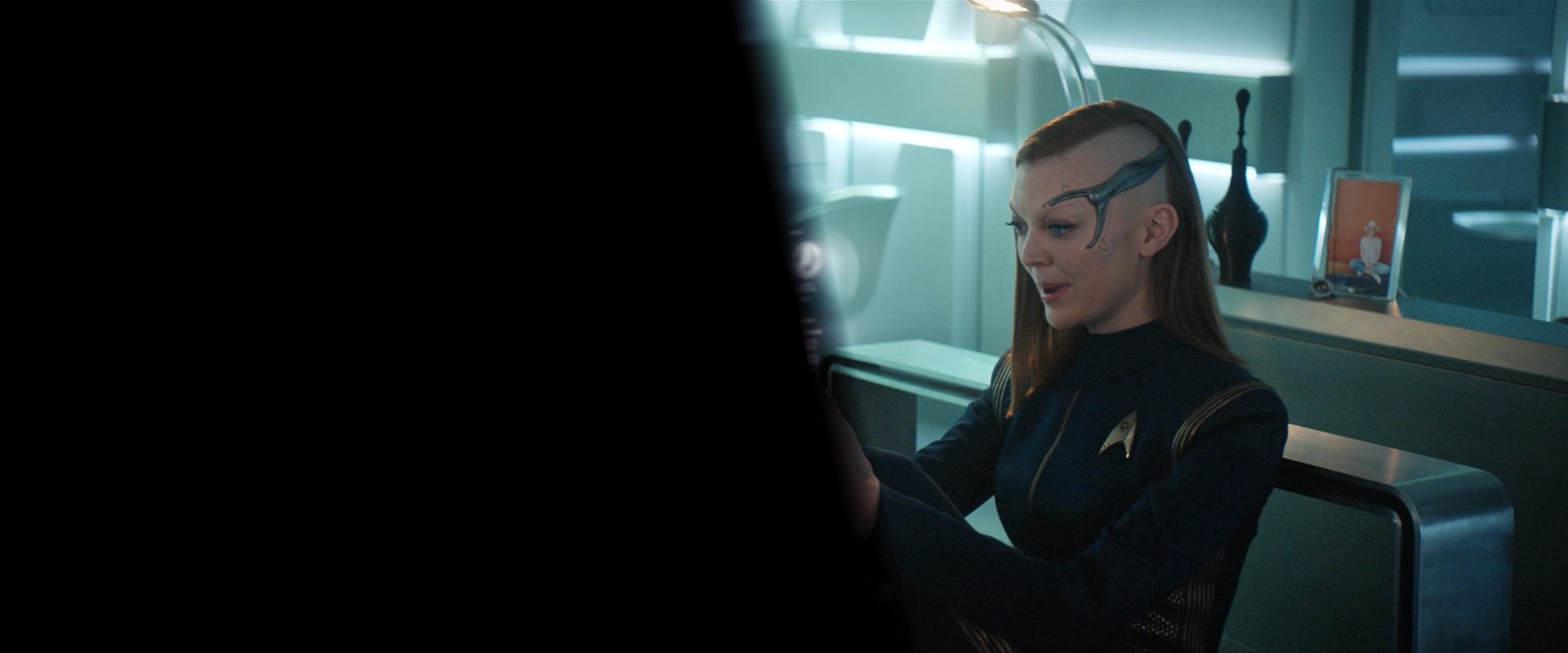 extant_StarTrekDiscovery_2x13-SuchSweetSorrowPart1_04617.jpg
