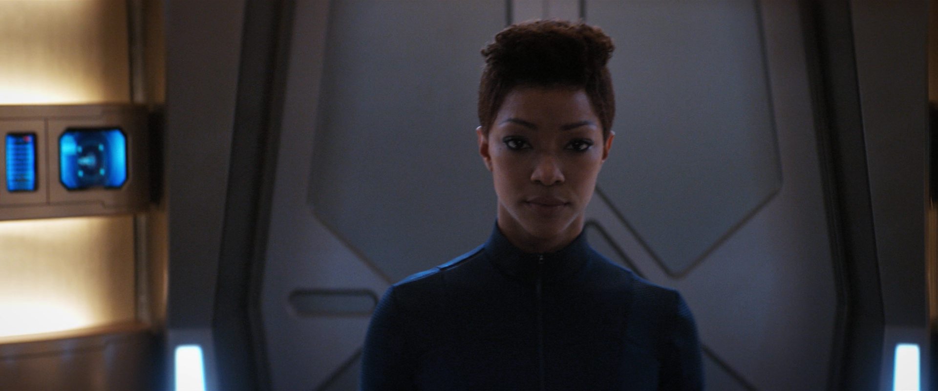 extant_StarTrekDiscovery_2x13-SuchSweetSorrowPart1_04672.jpg