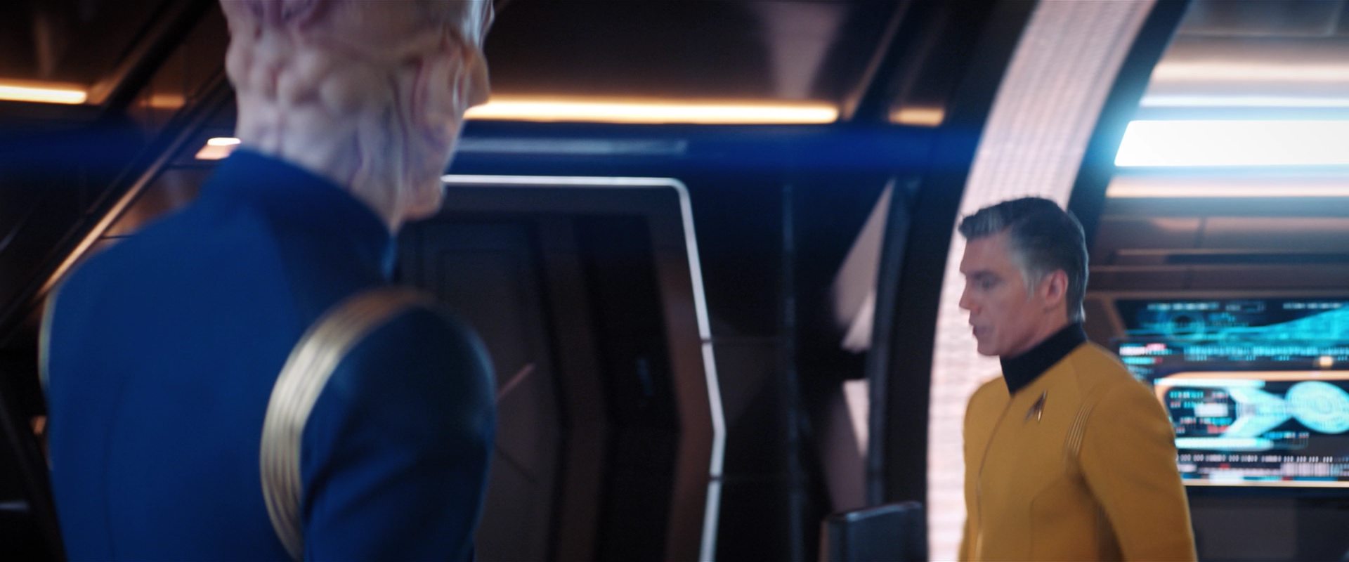 extant_StarTrekDiscovery_2x13-SuchSweetSorrowPart1_04715.jpg